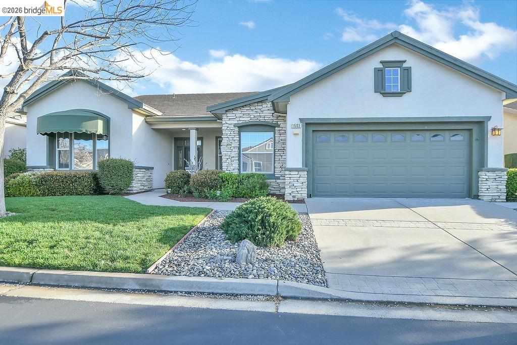 1503 Bismarck Ln