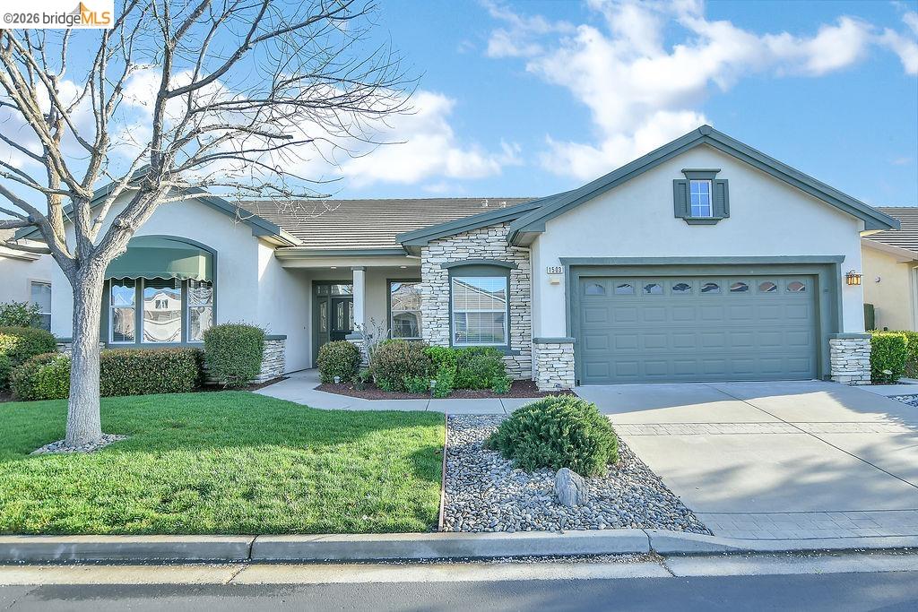 1503 Bismarck Ln