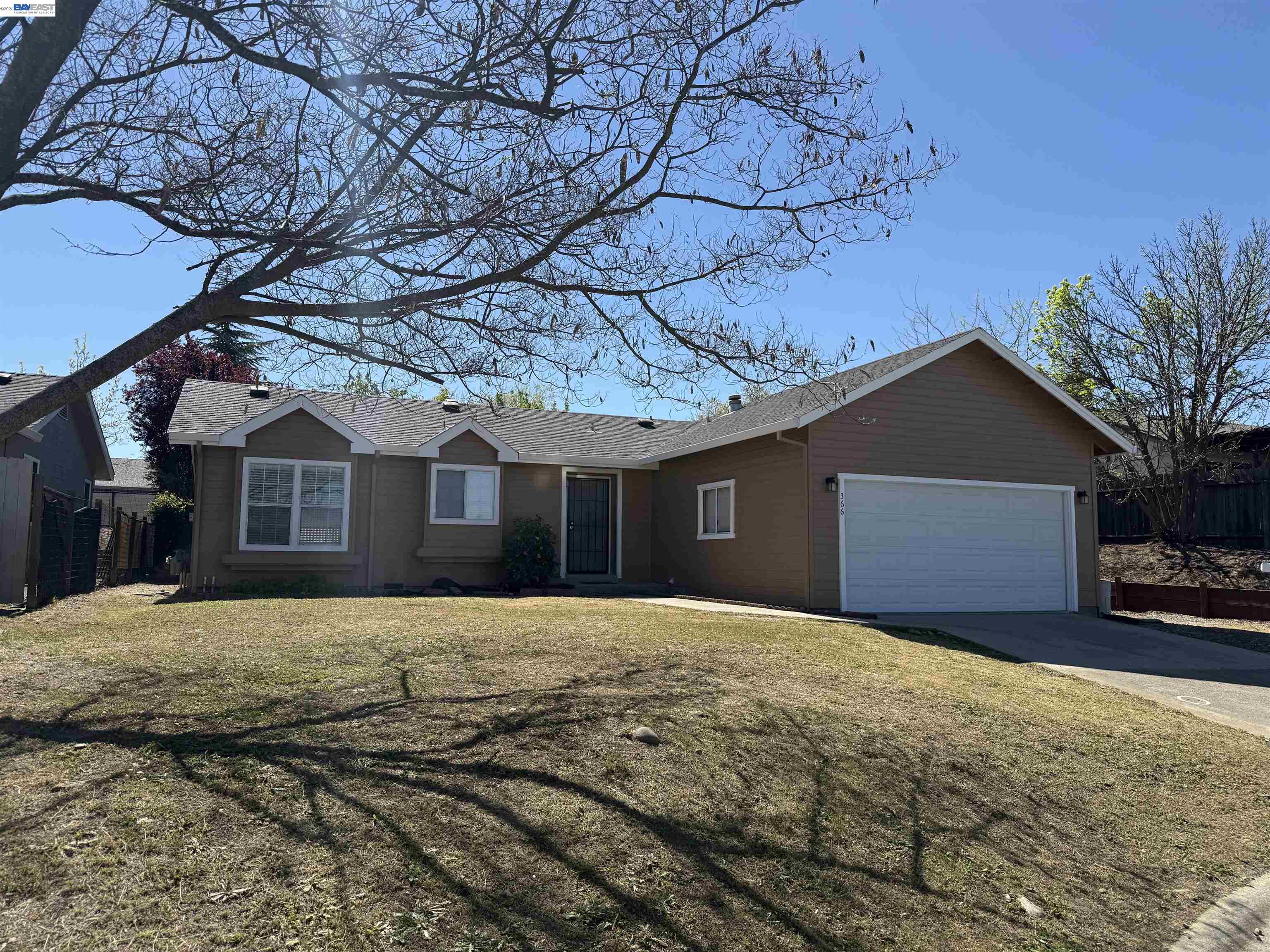 366 Scenic Ct