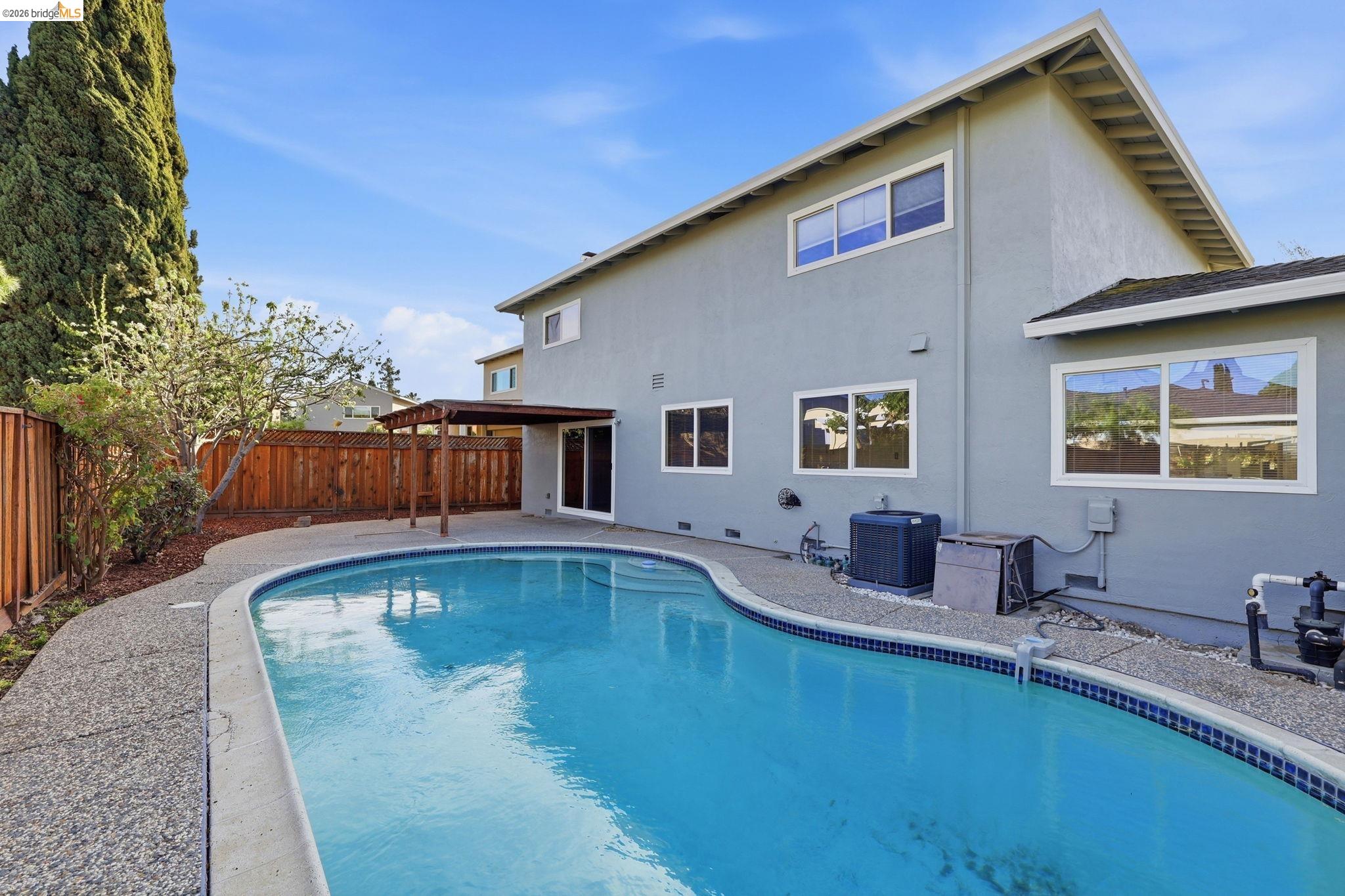 518 Churchill Park Dr