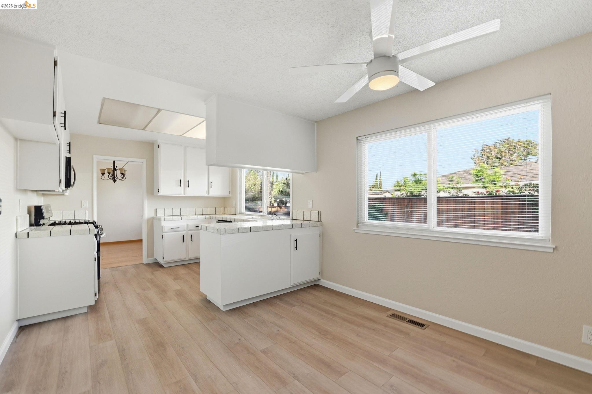 518 Churchill Park Dr