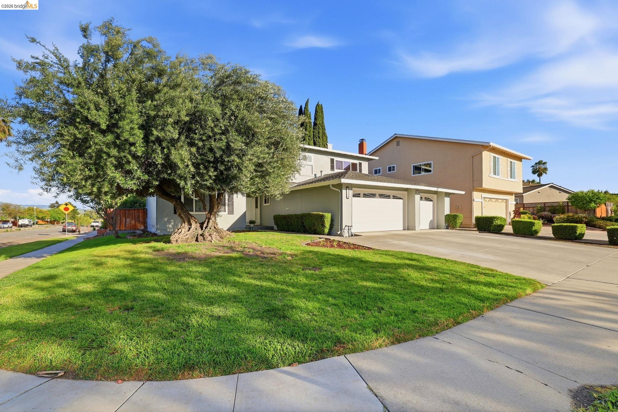 518 Churchill Park Dr