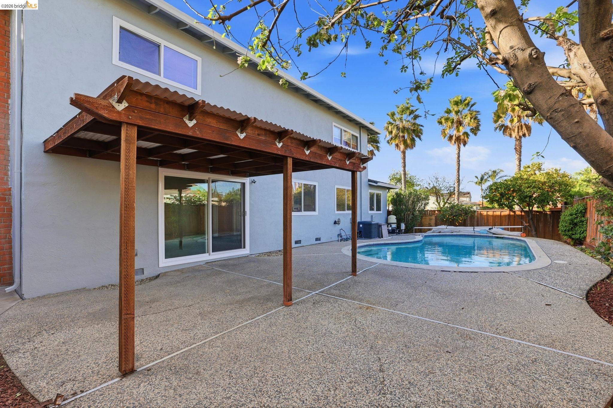 518 Churchill Park Dr