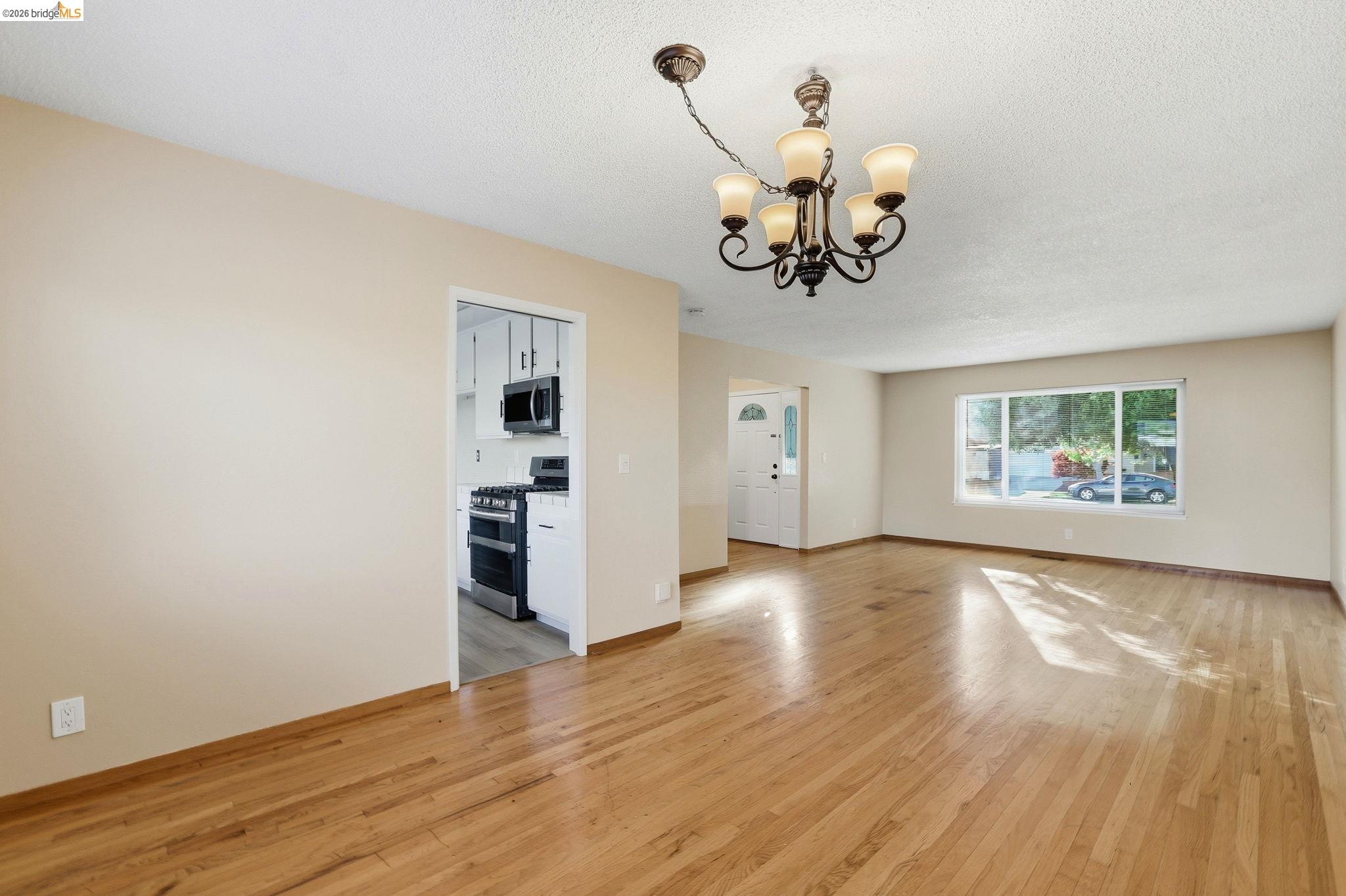 518 Churchill Park Dr