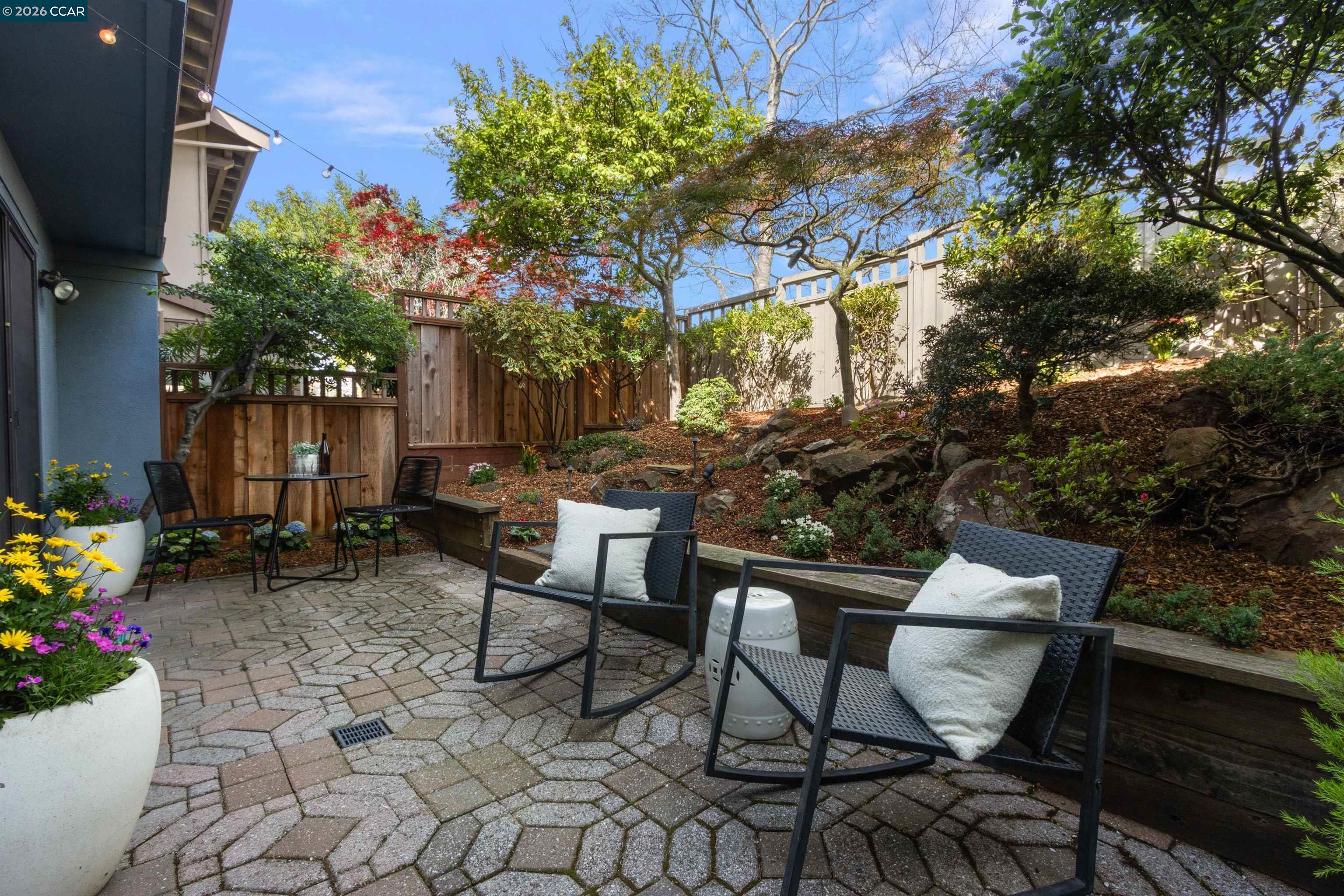 49 Starview Dr