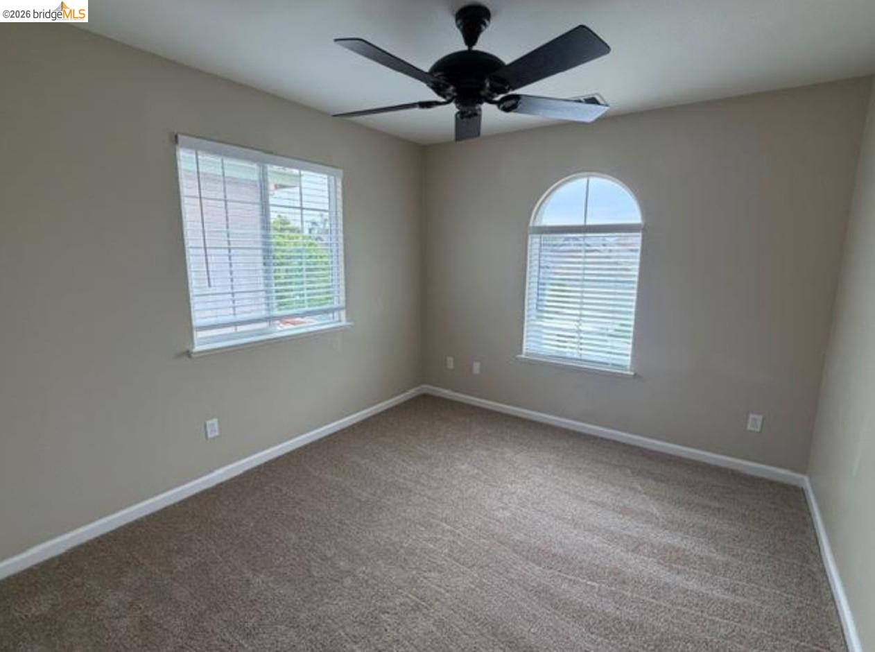 111 Tennyson Ct