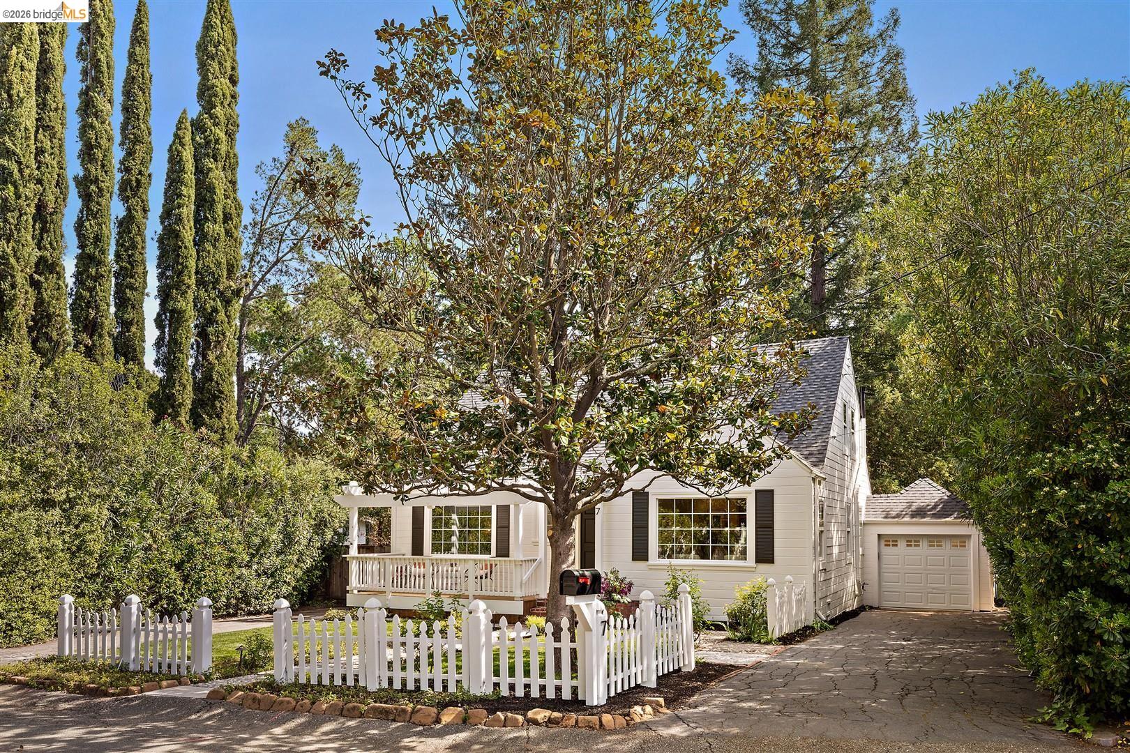 7 Arbor Way