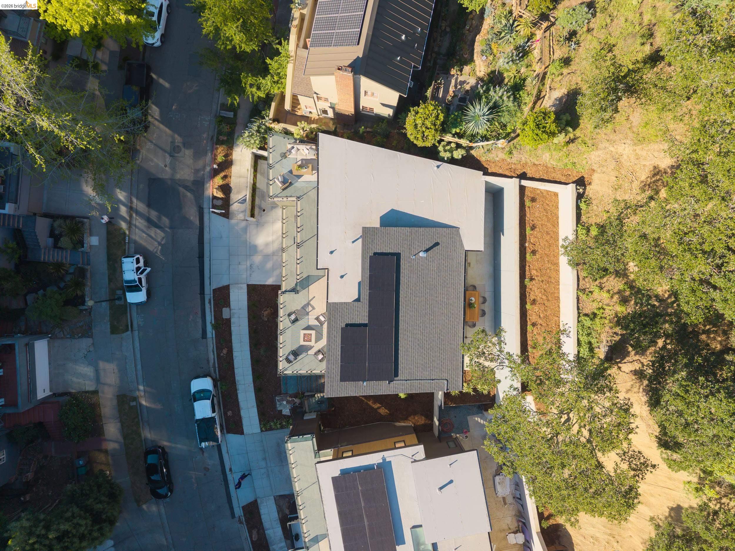 1675 Trestle Glen Rd