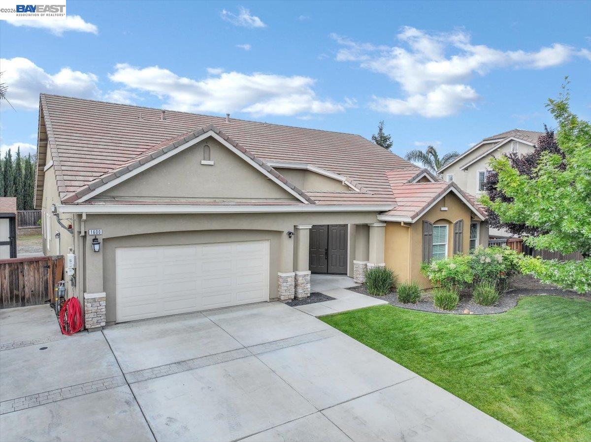 1600 Amber Ln