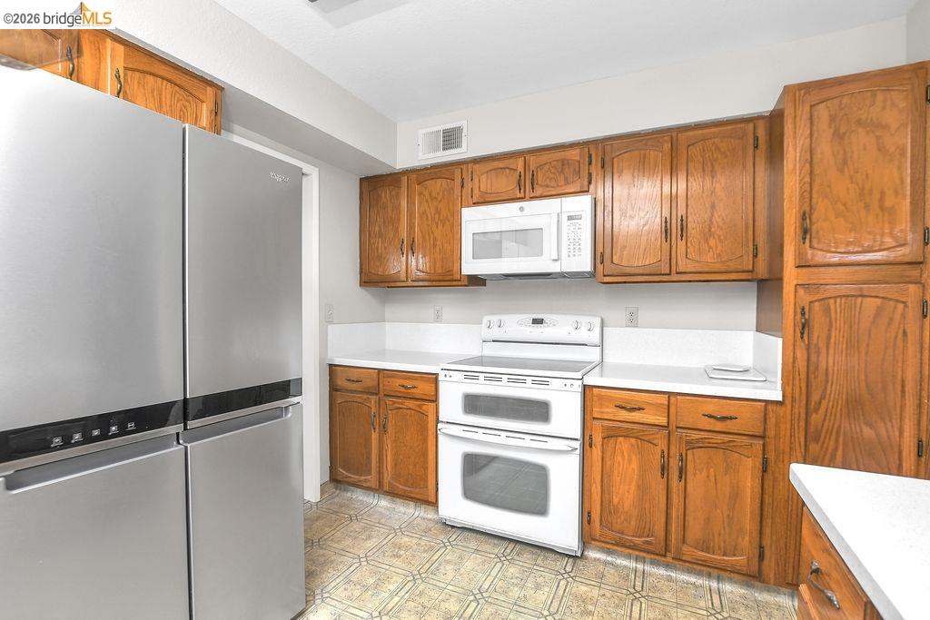 1040 Kapareil Dr