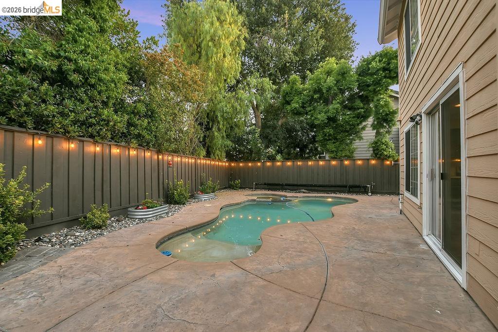 150 Trenton Cir
