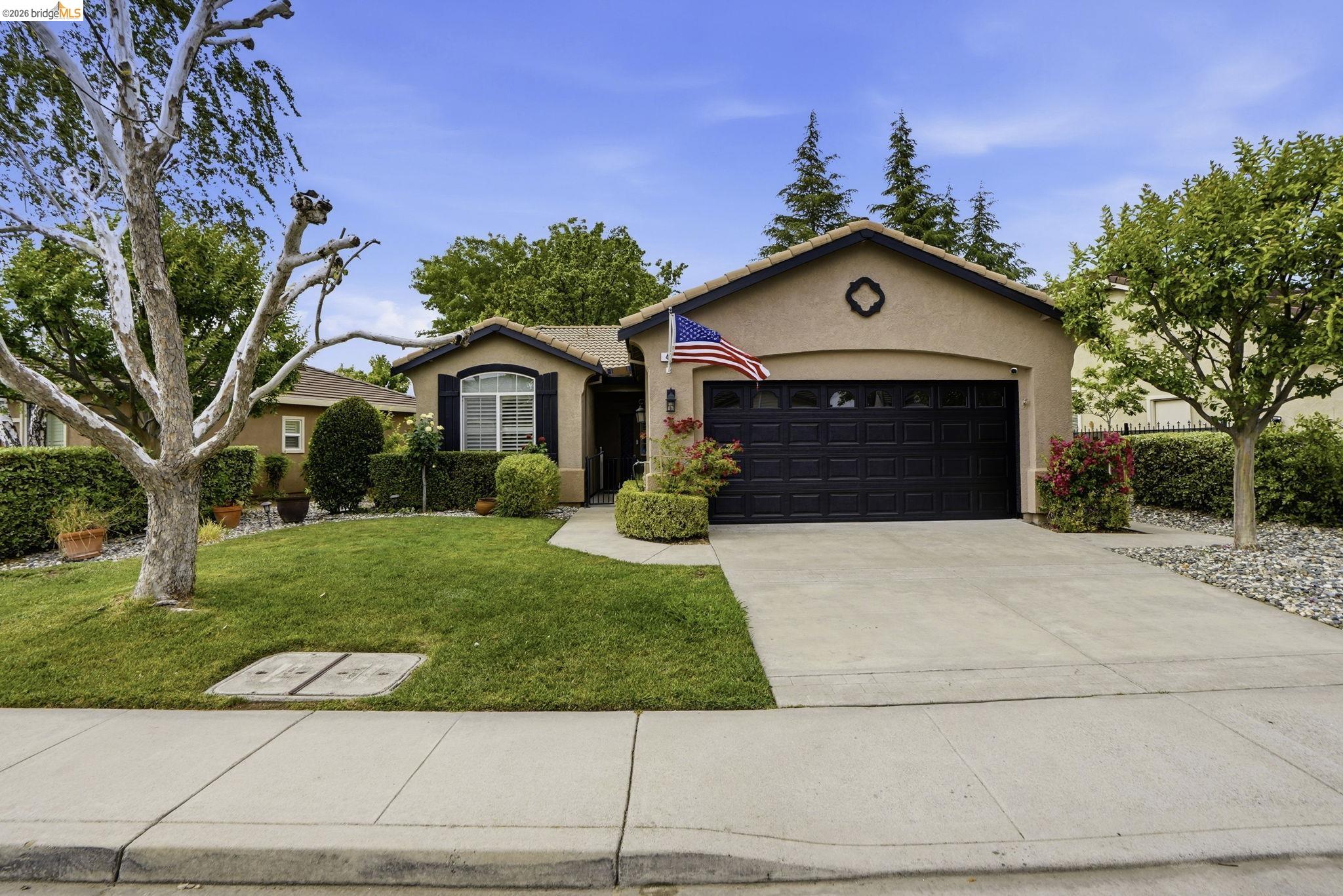 427 Stephens Dr