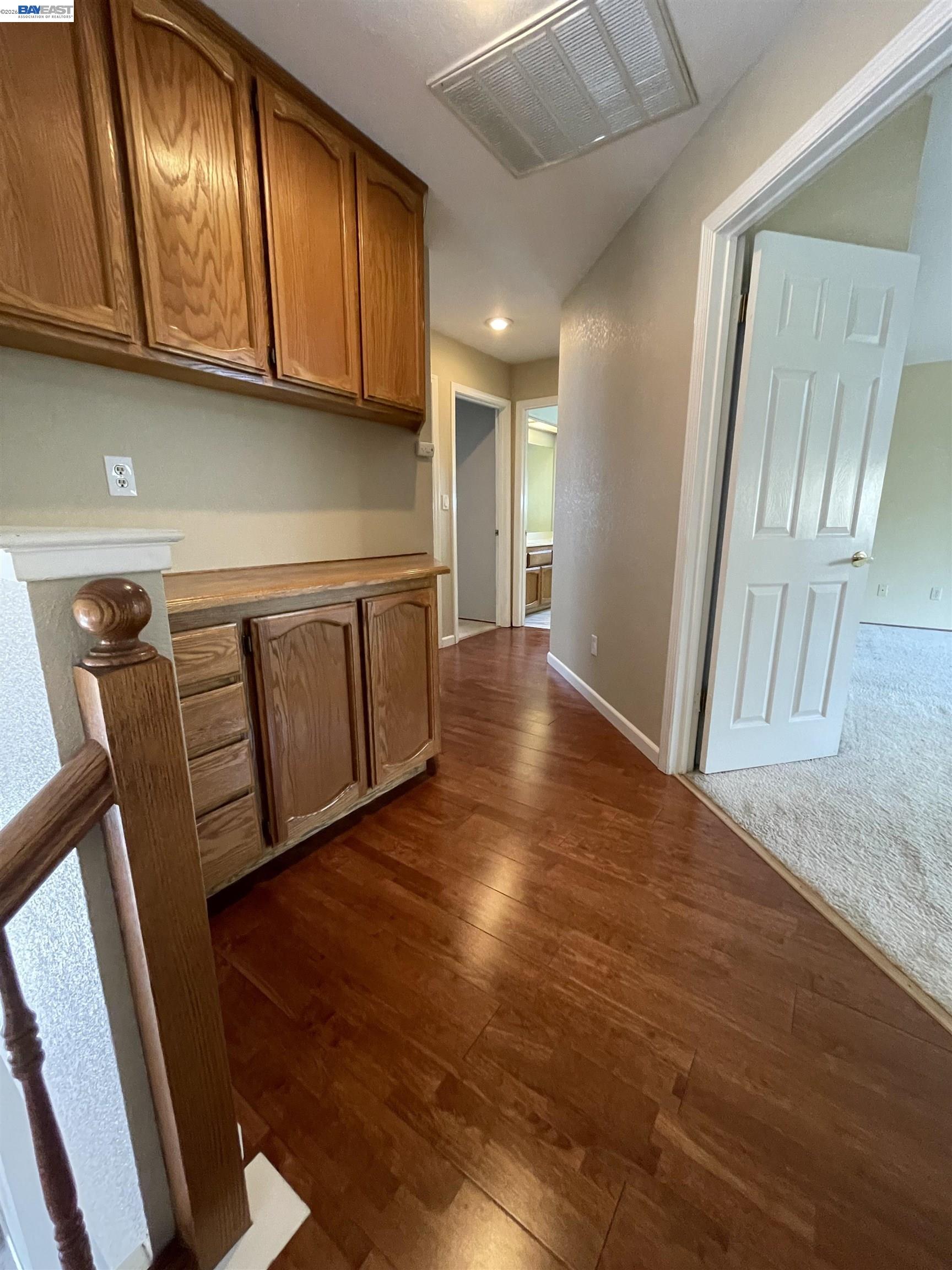 1828 Bayberry Ln