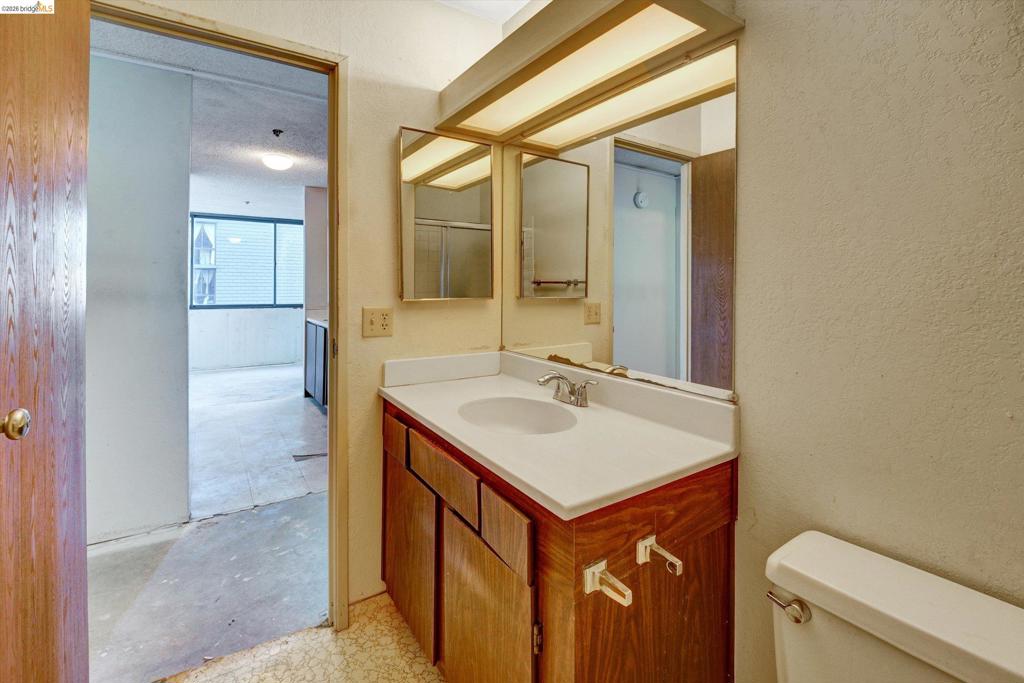 555 Pierce St 520