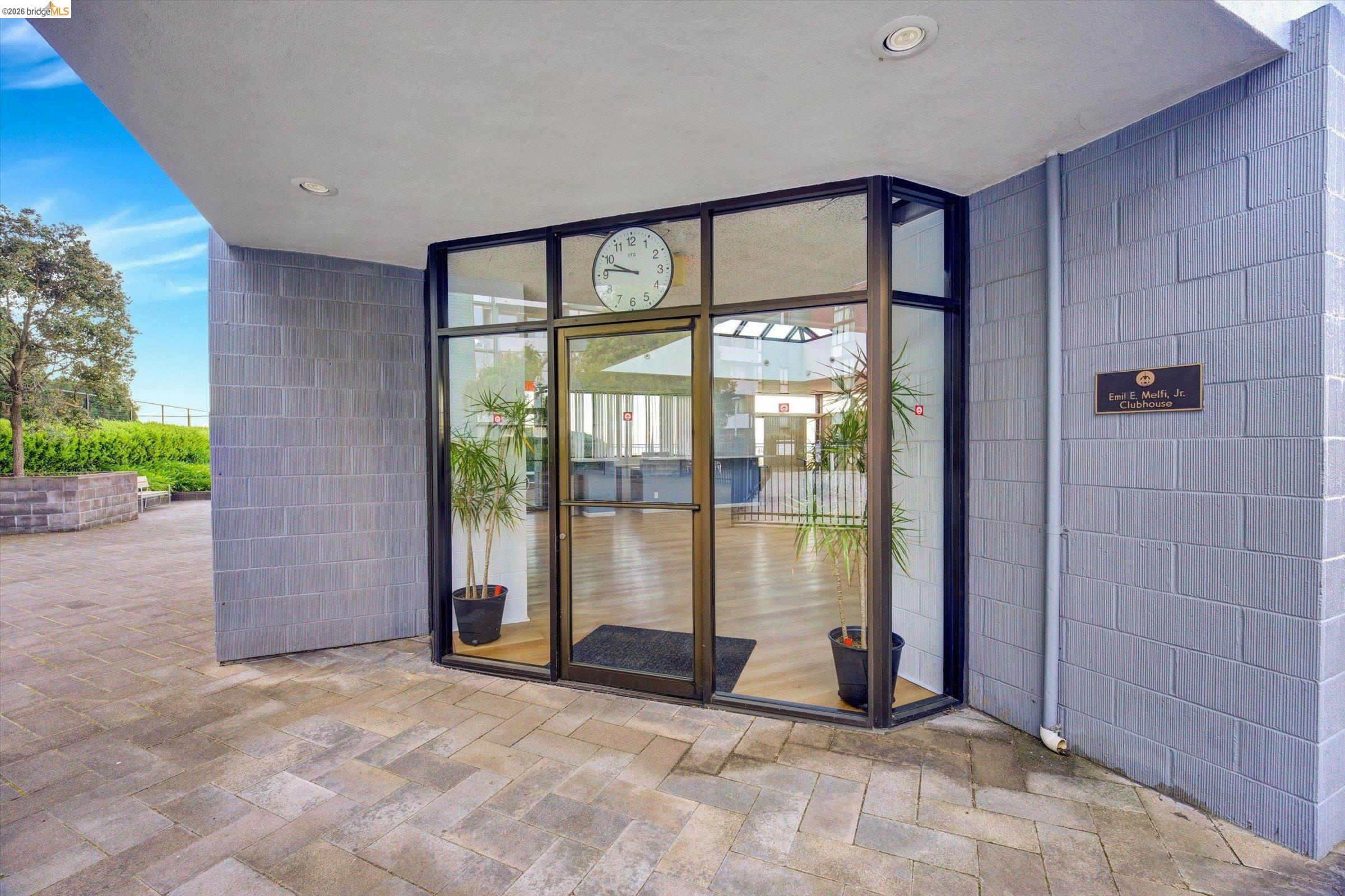 555 Pierce St # 520