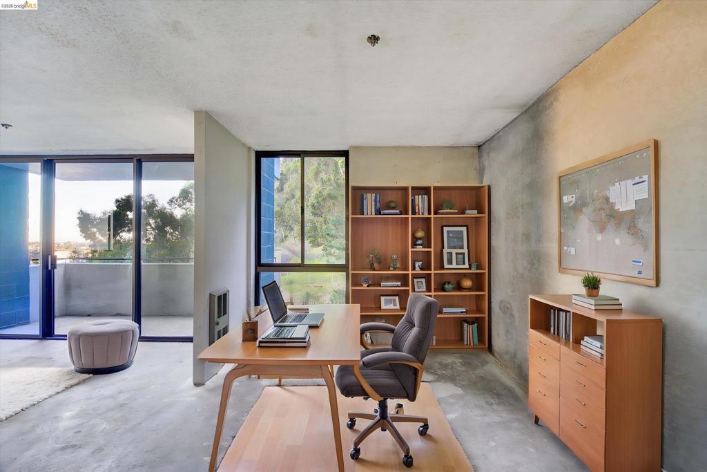 555 Pierce St 520