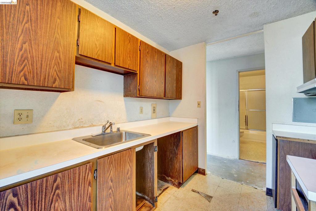 555 Pierce St 520
