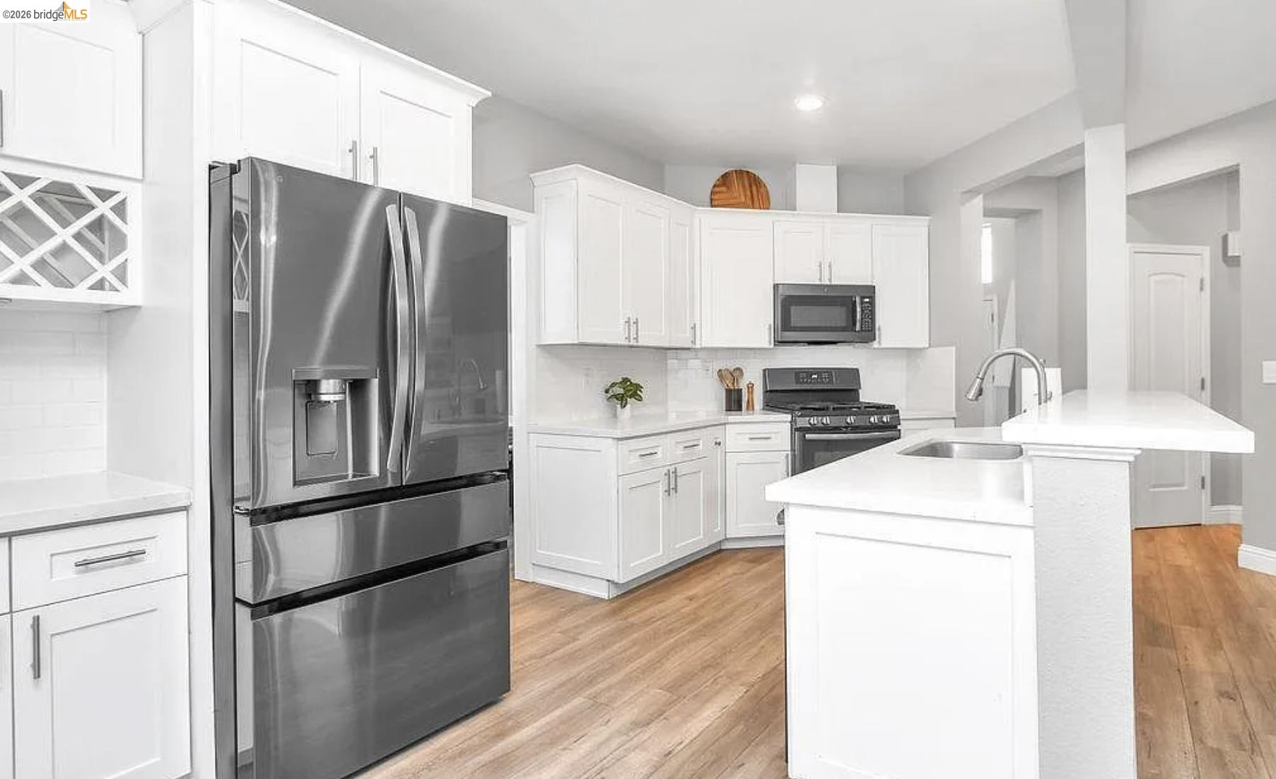 4010 Goleta Pl