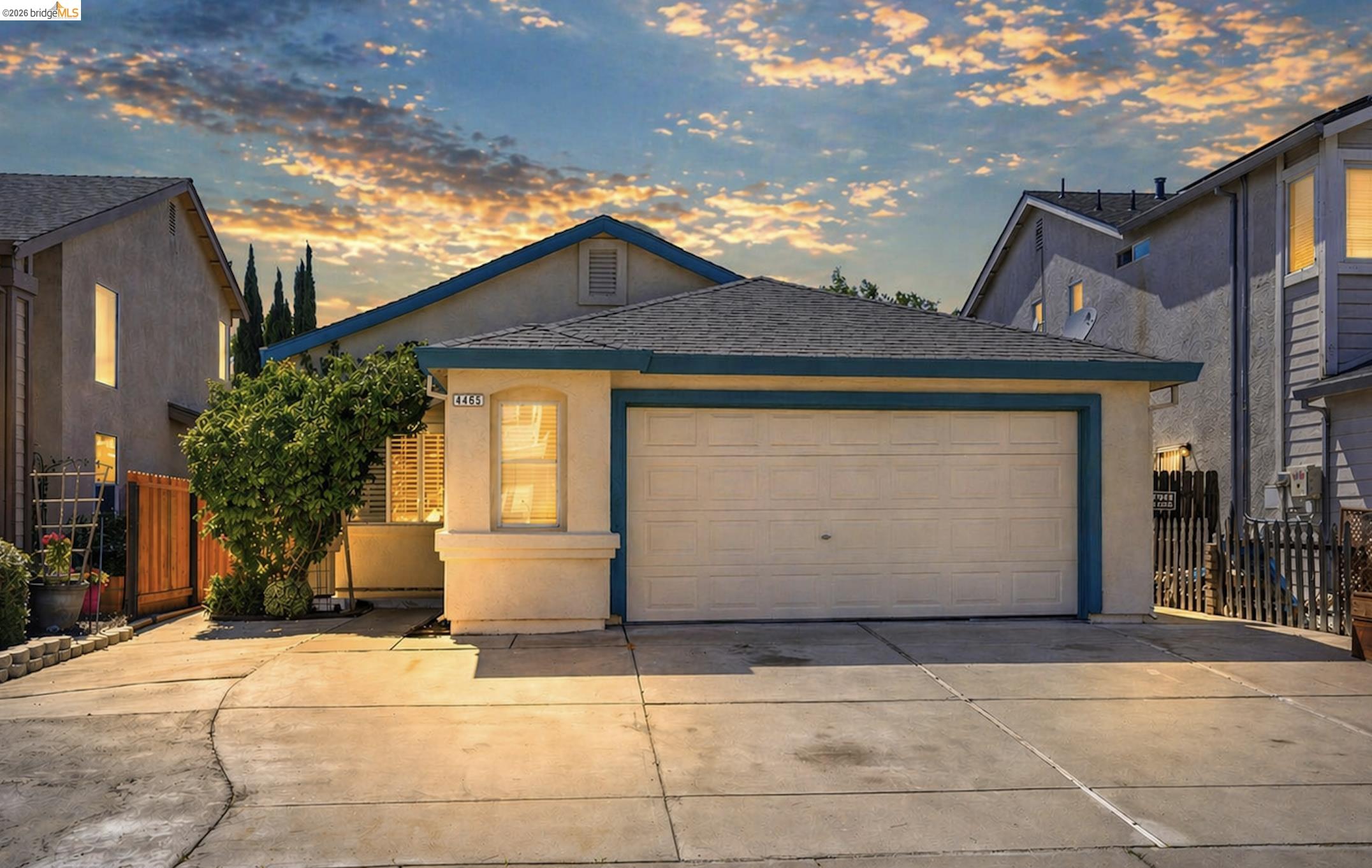 4465 Fall Ln