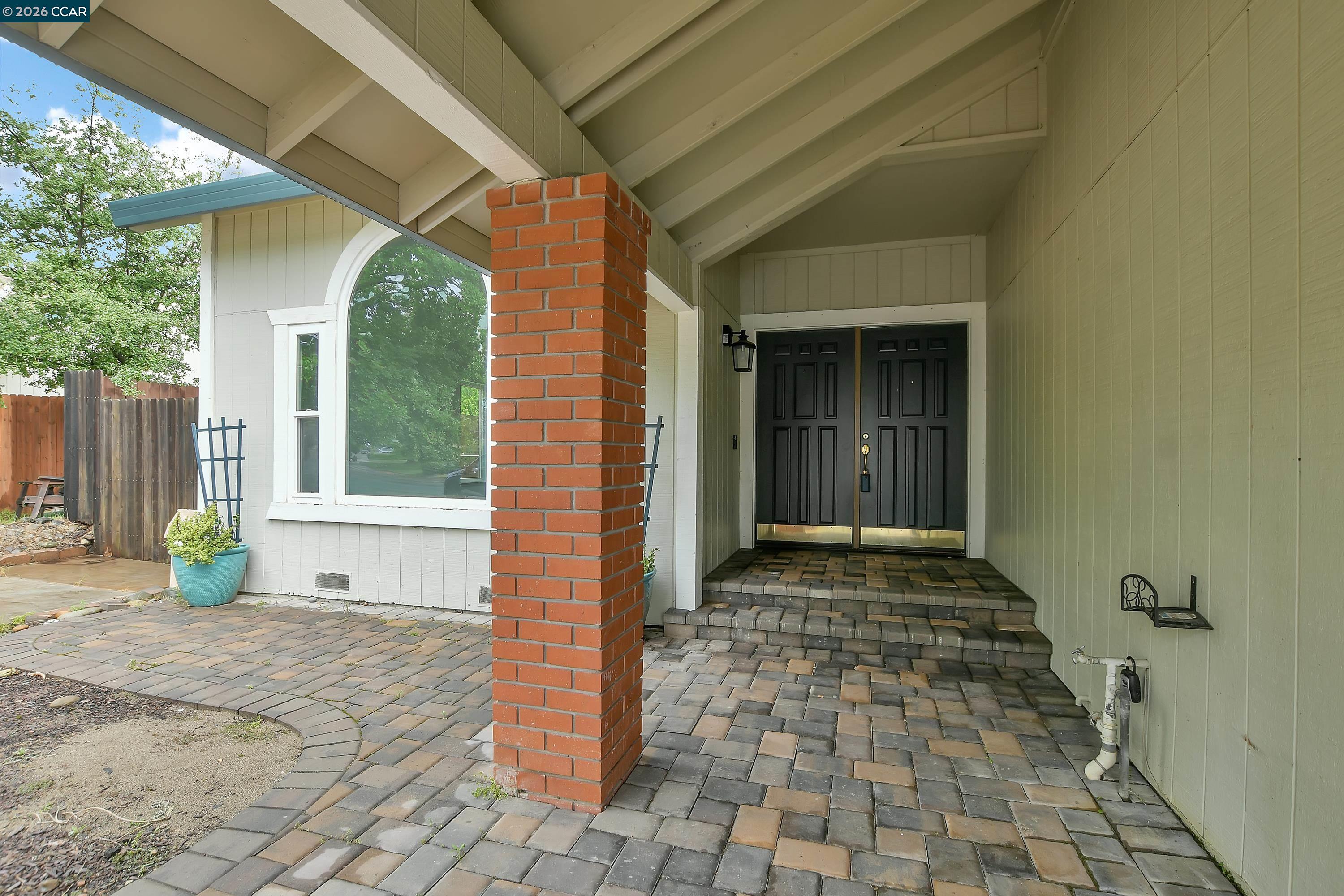 196 Bittercreek Dr