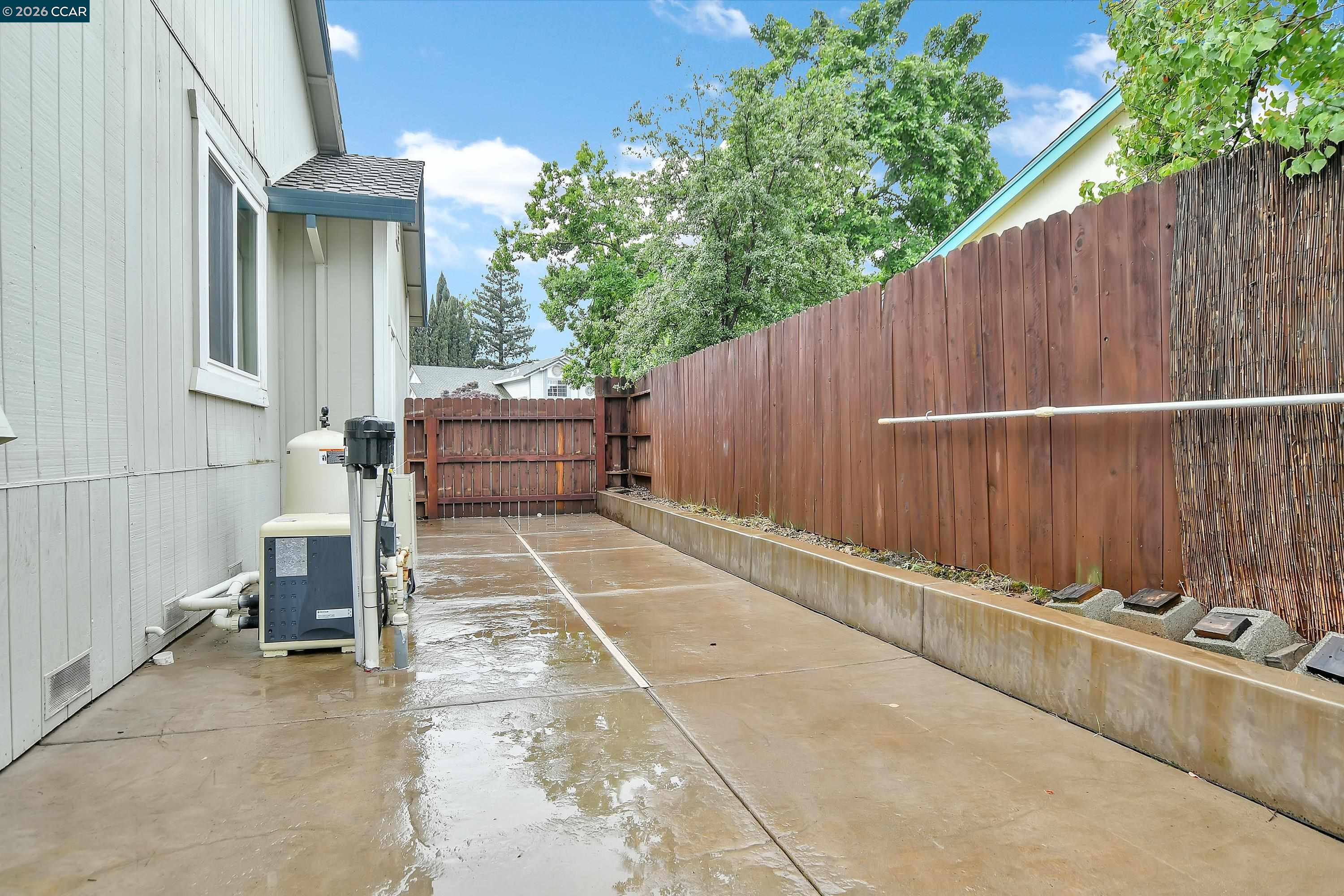 196 Bittercreek Dr