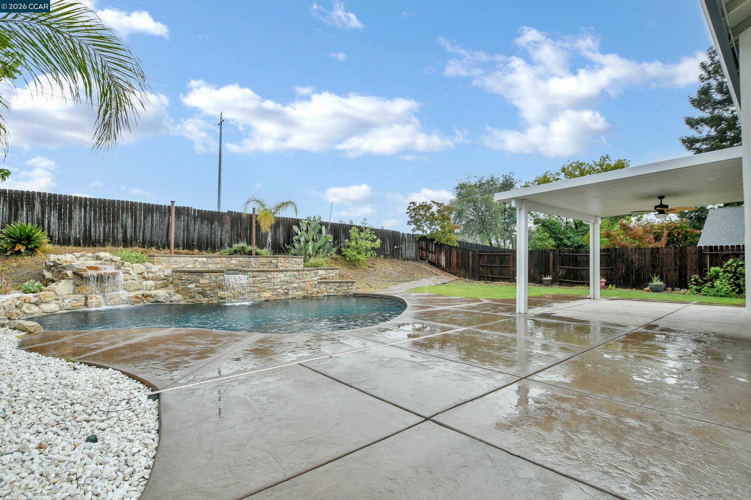 196 Bittercreek Dr
