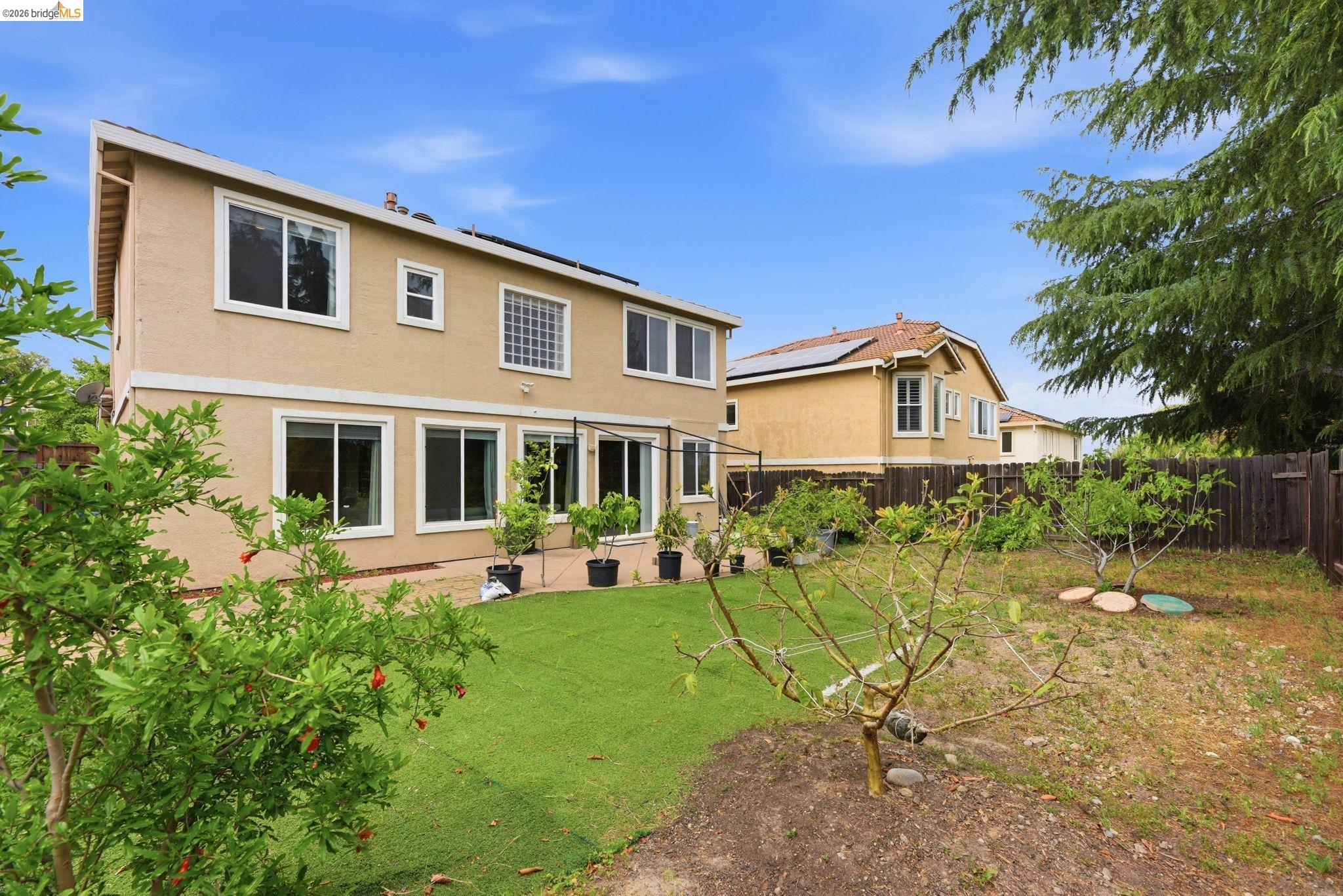 2415 Crystal Way