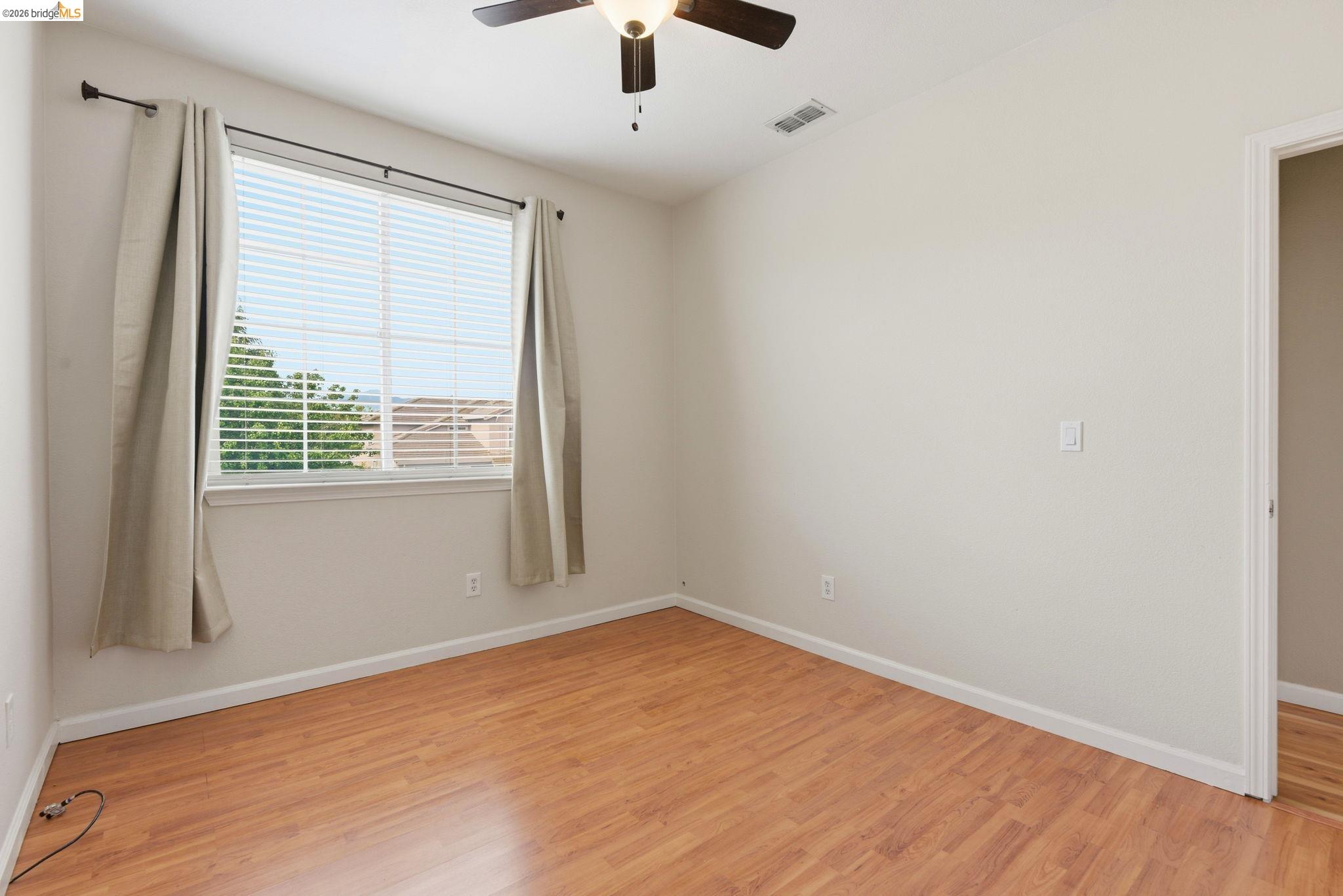 2415 Crystal Way