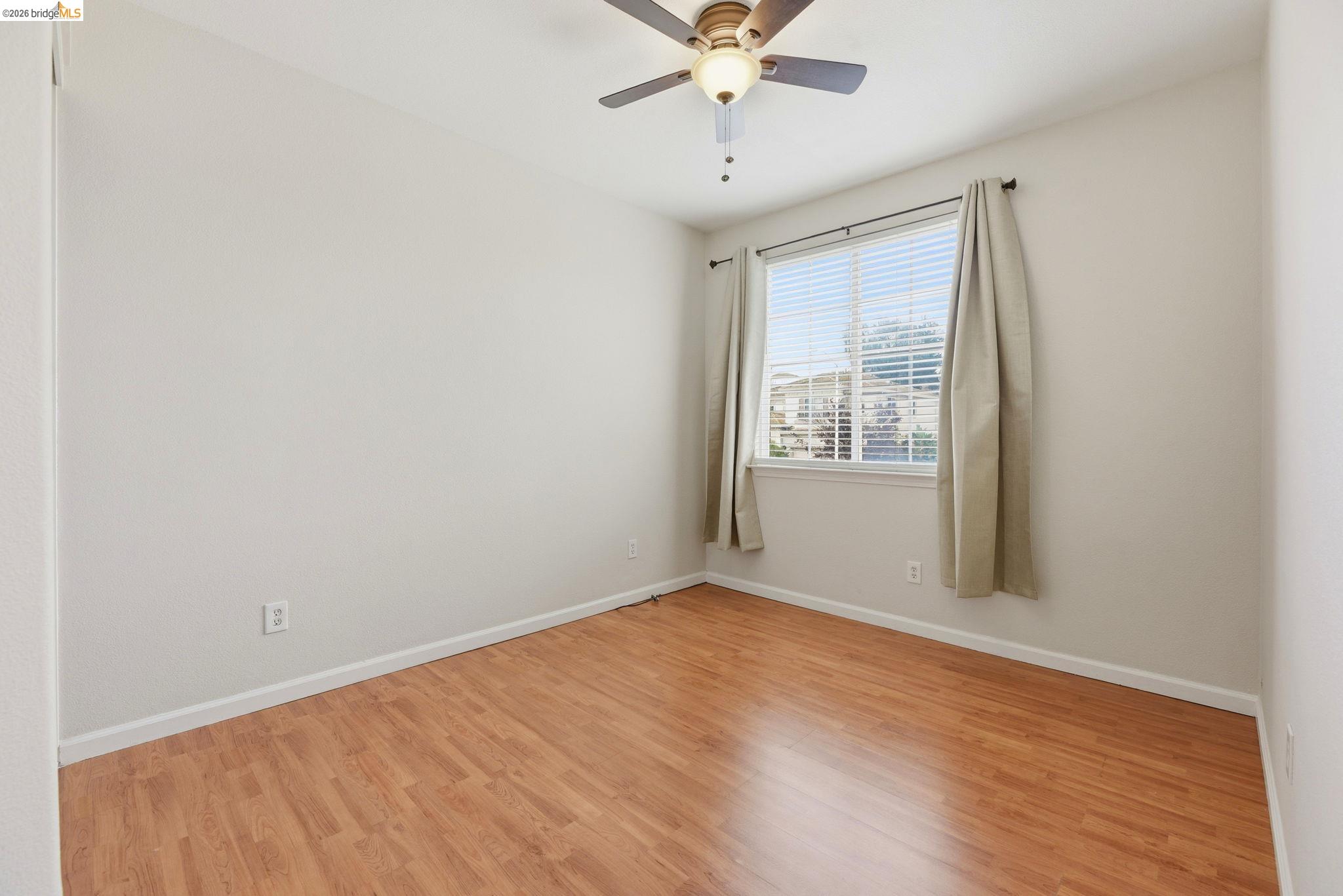 2415 Crystal Way