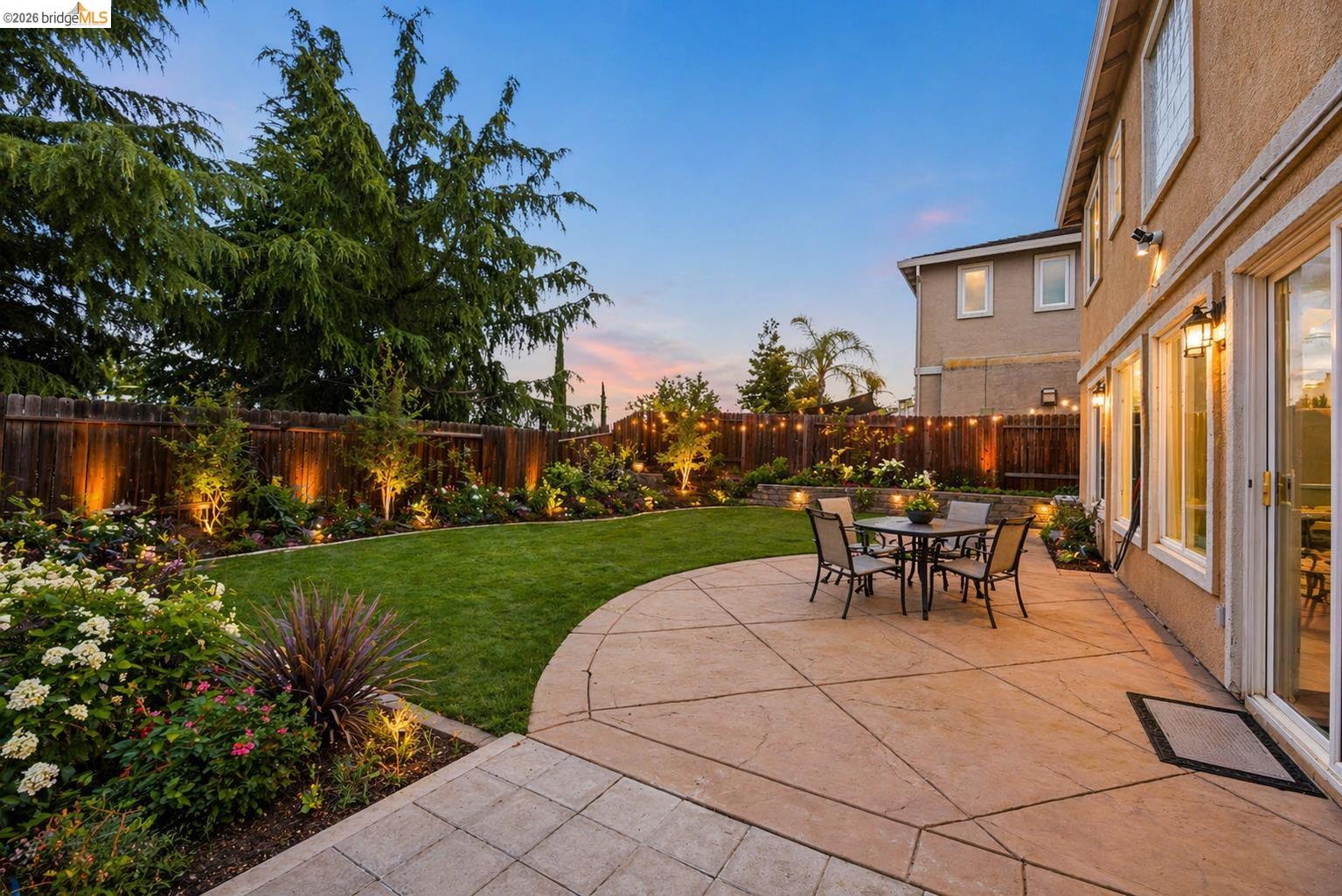 2415 Crystal Way