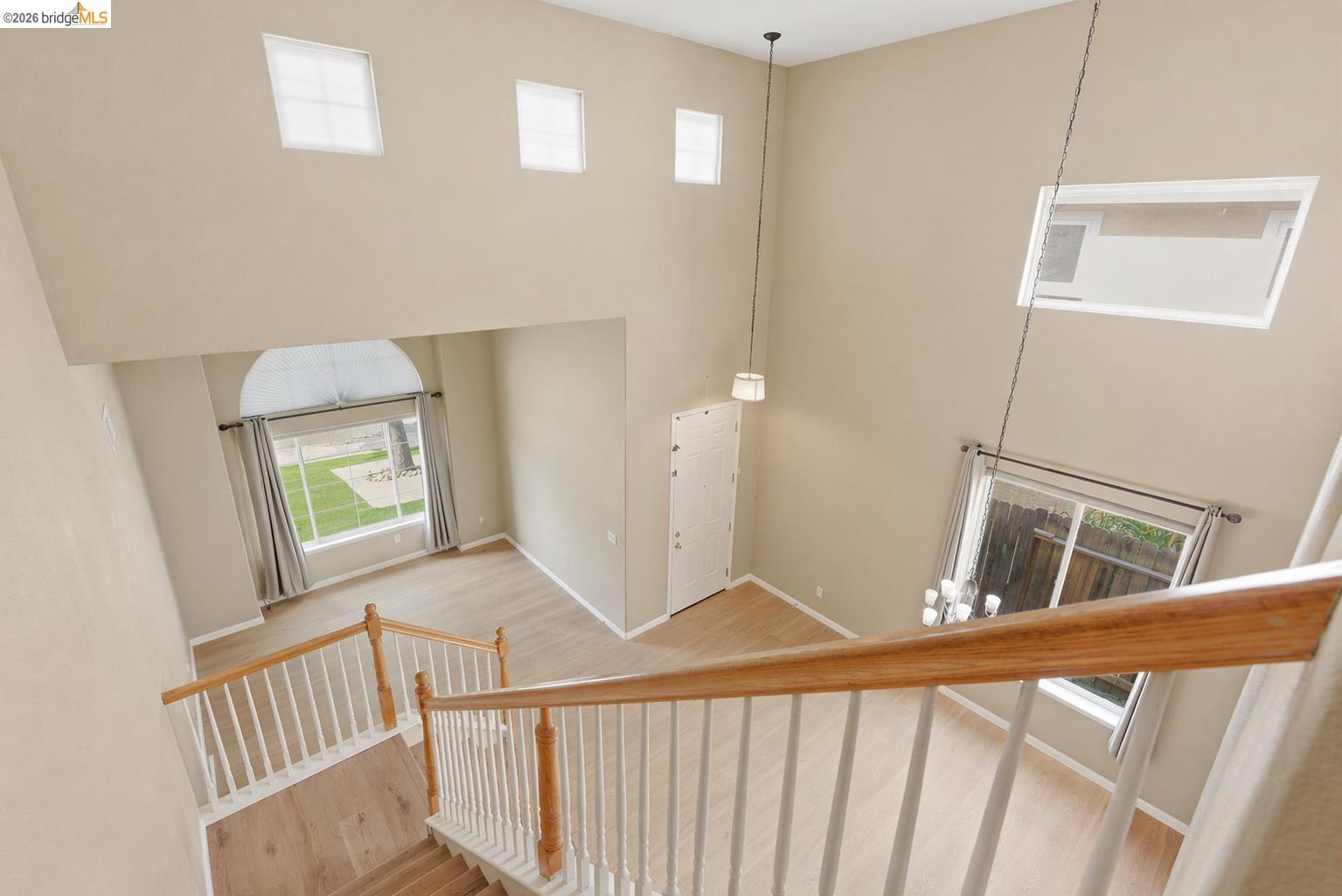 2415 Crystal Way