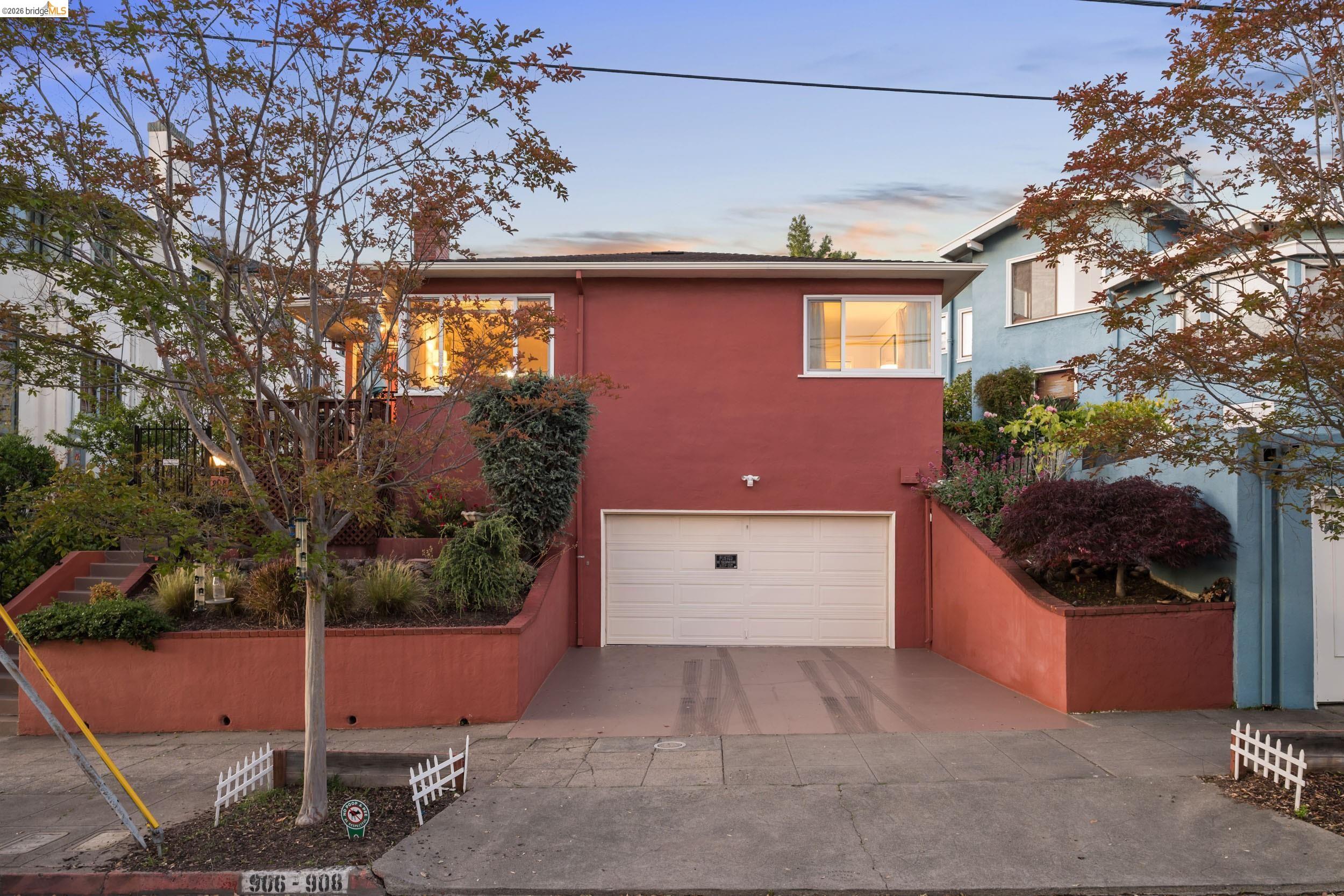 908 Prospect Ave