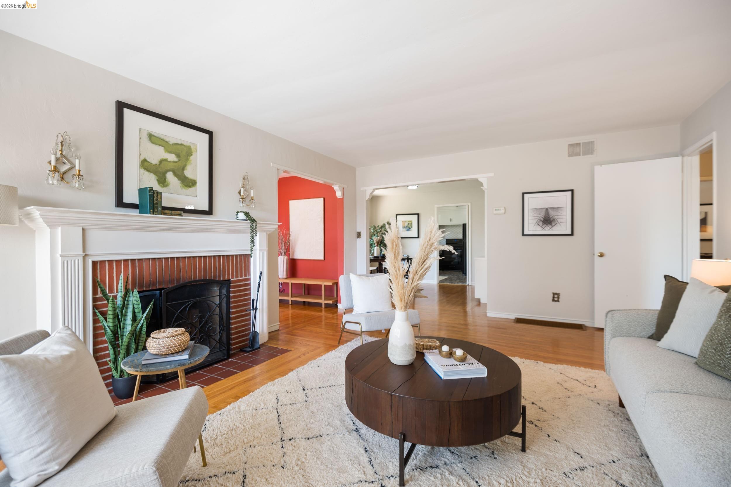 908 Prospect Ave