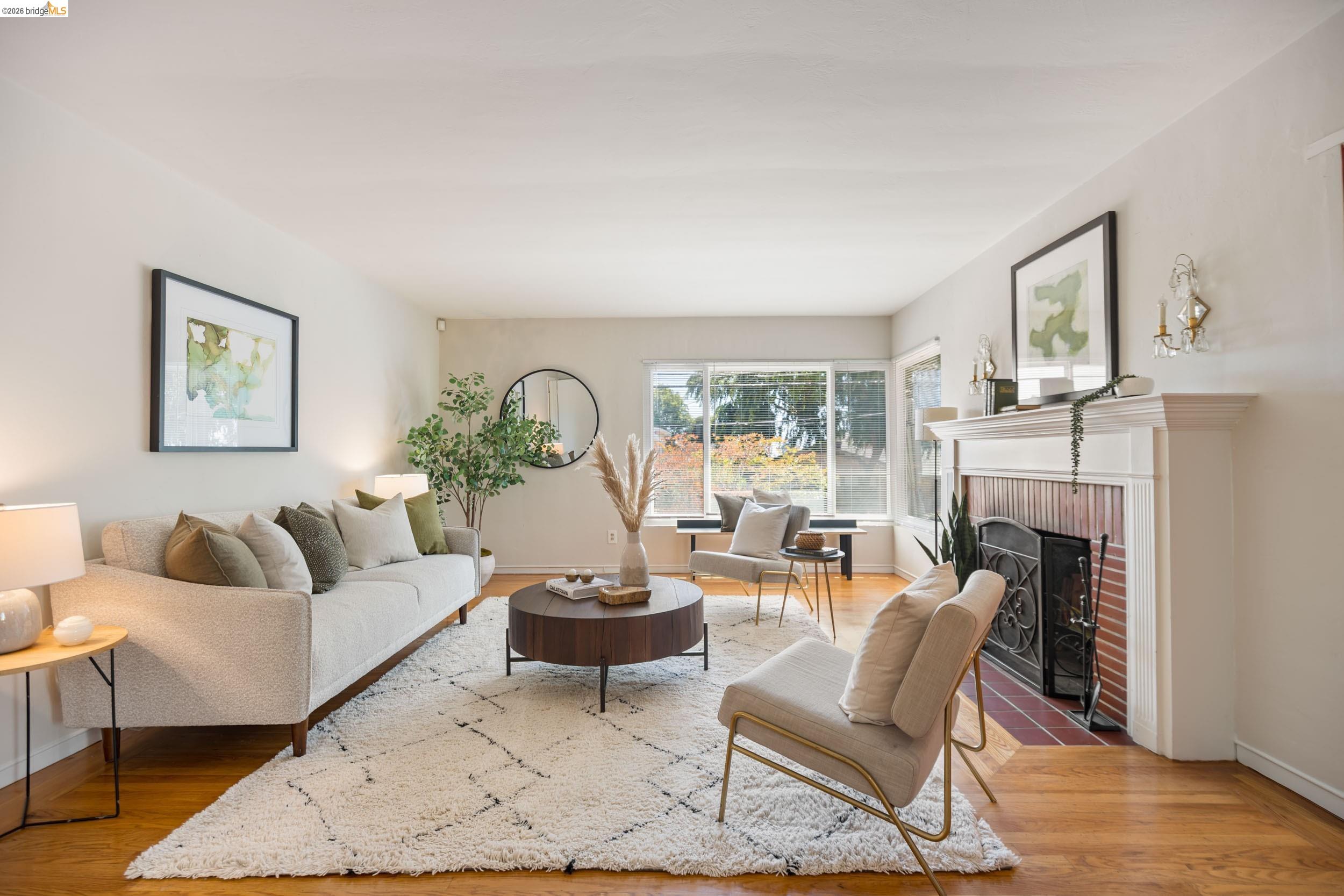 908 Prospect Ave