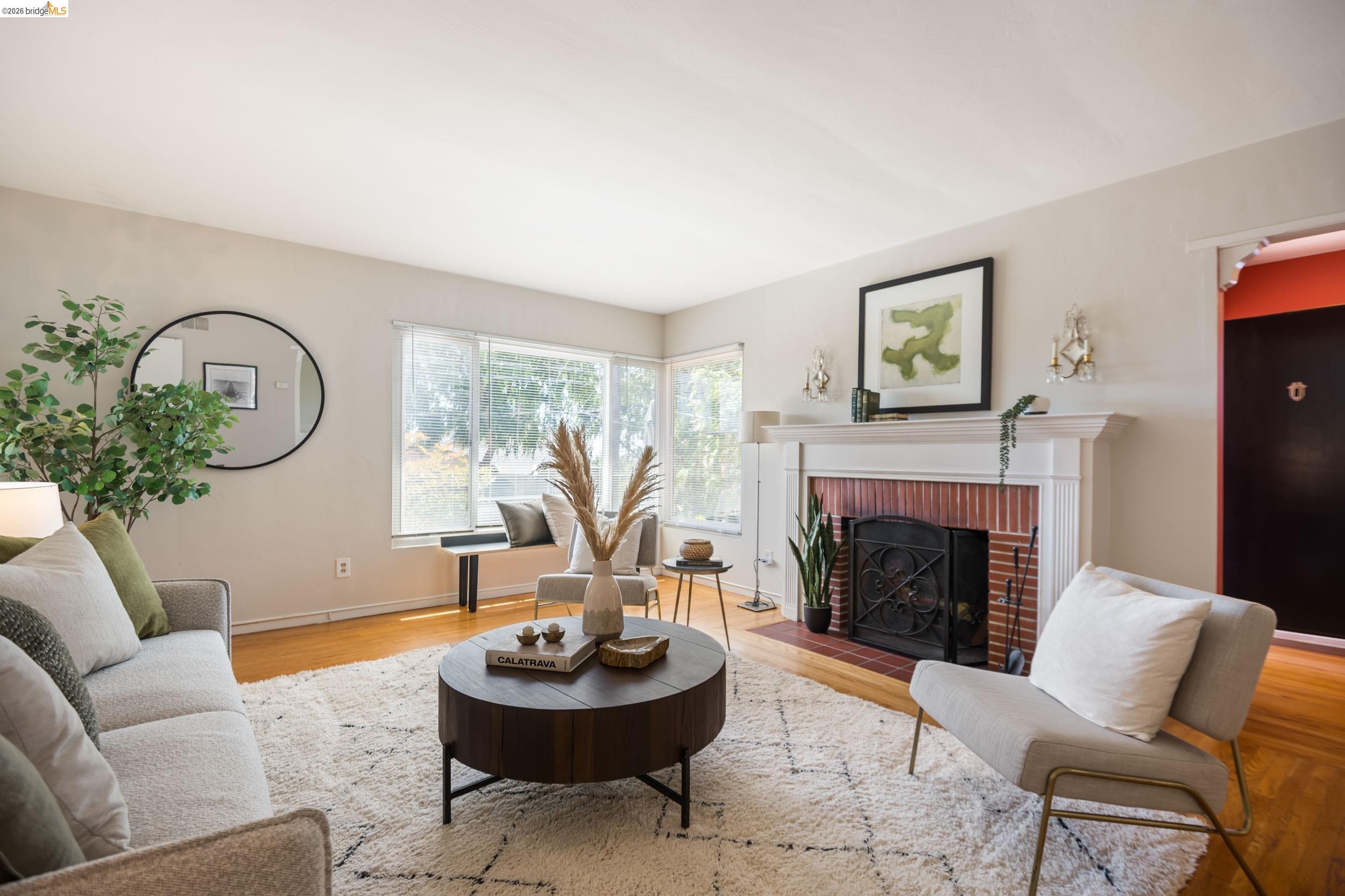 908 Prospect Ave
