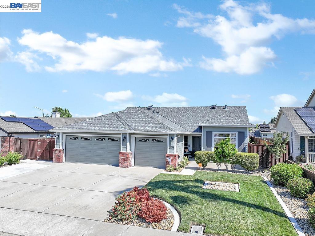 2294 El Monte Dr