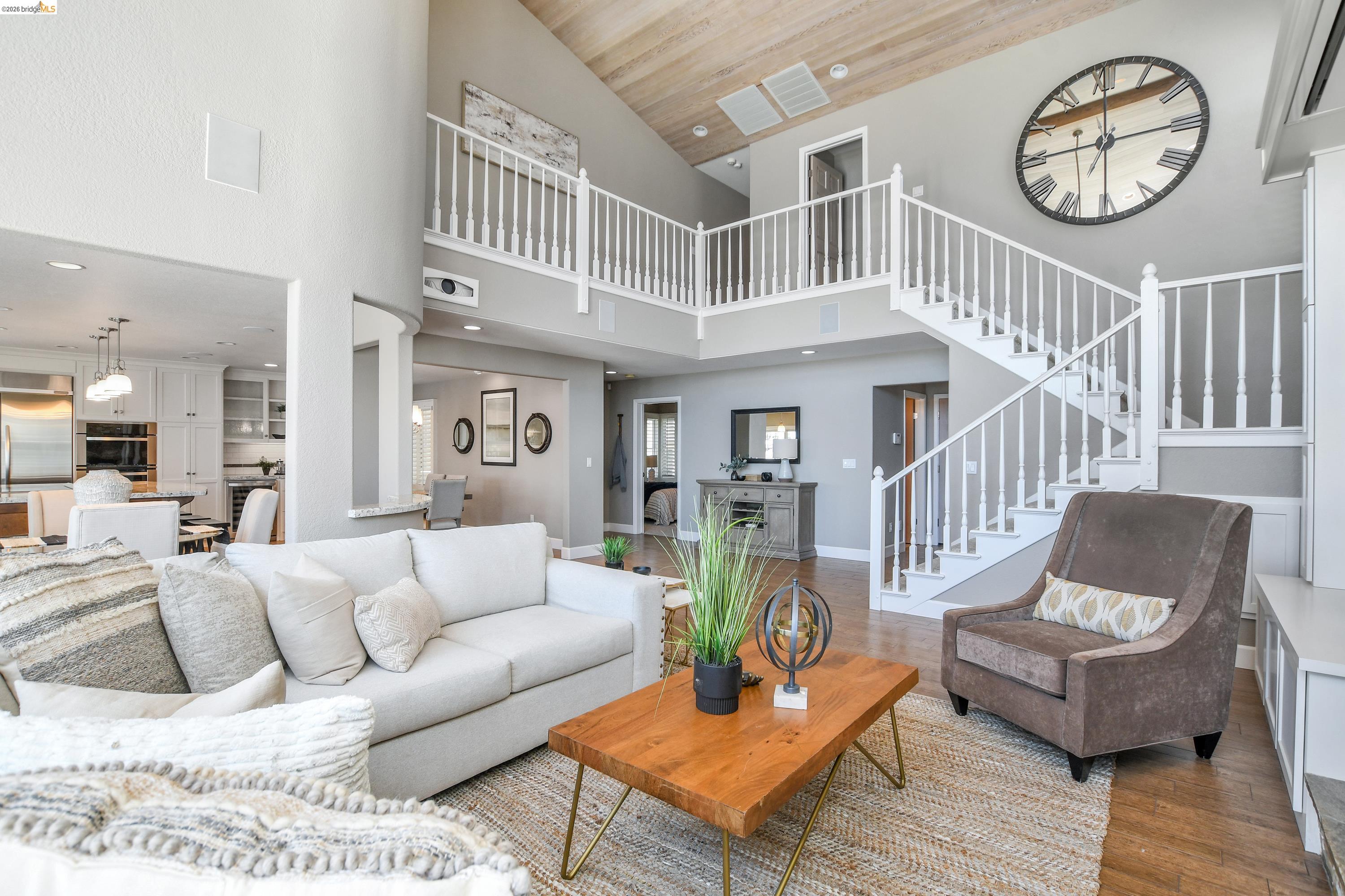 4775 Discovery Pt