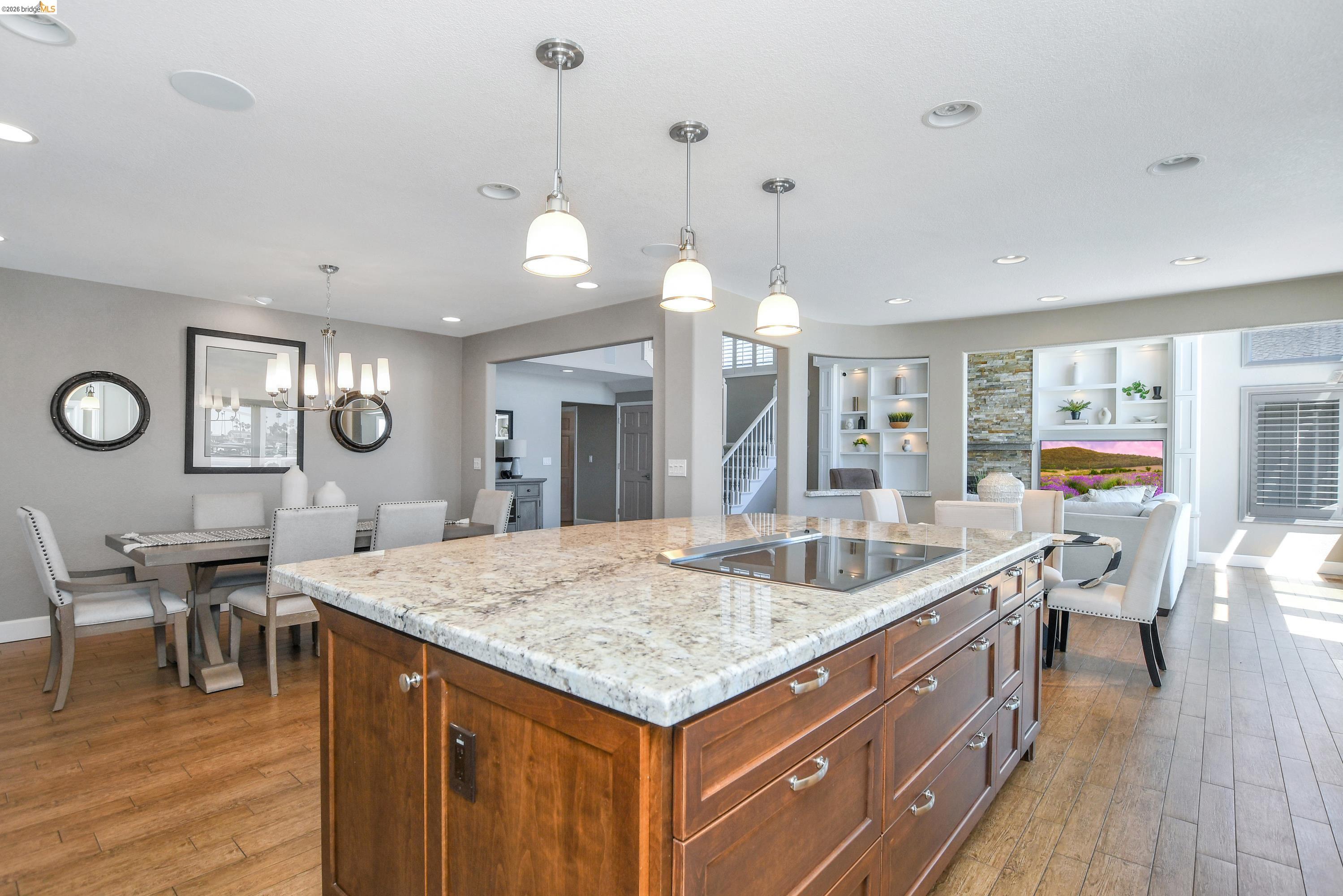 4775 Discovery Pt