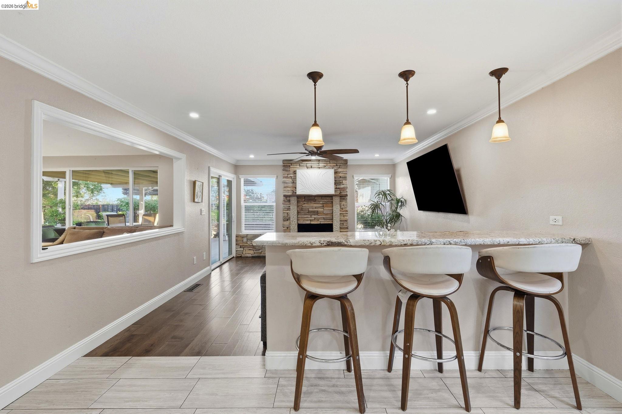 3309 Bluejay Dr