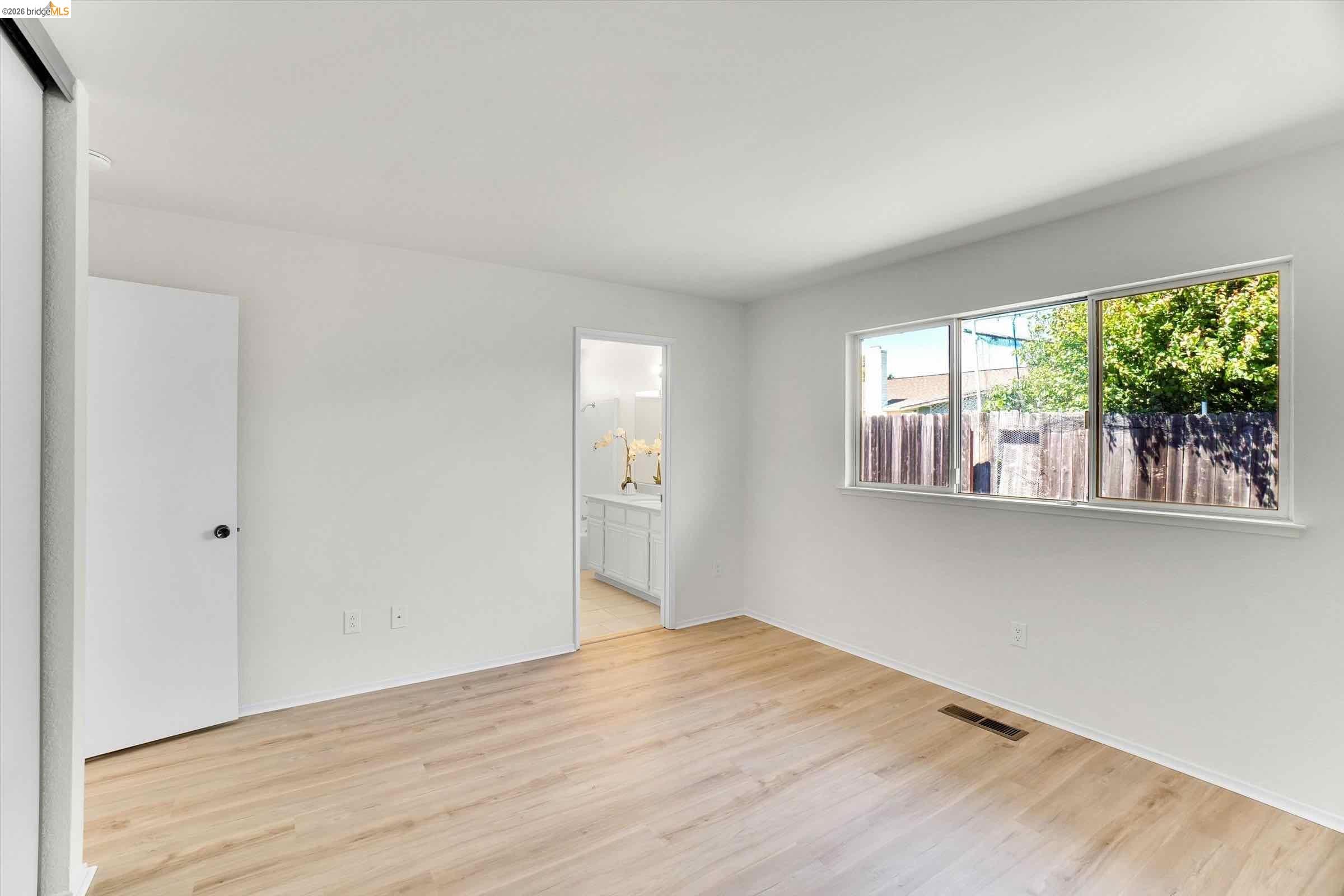 4900 Fairmont Ct