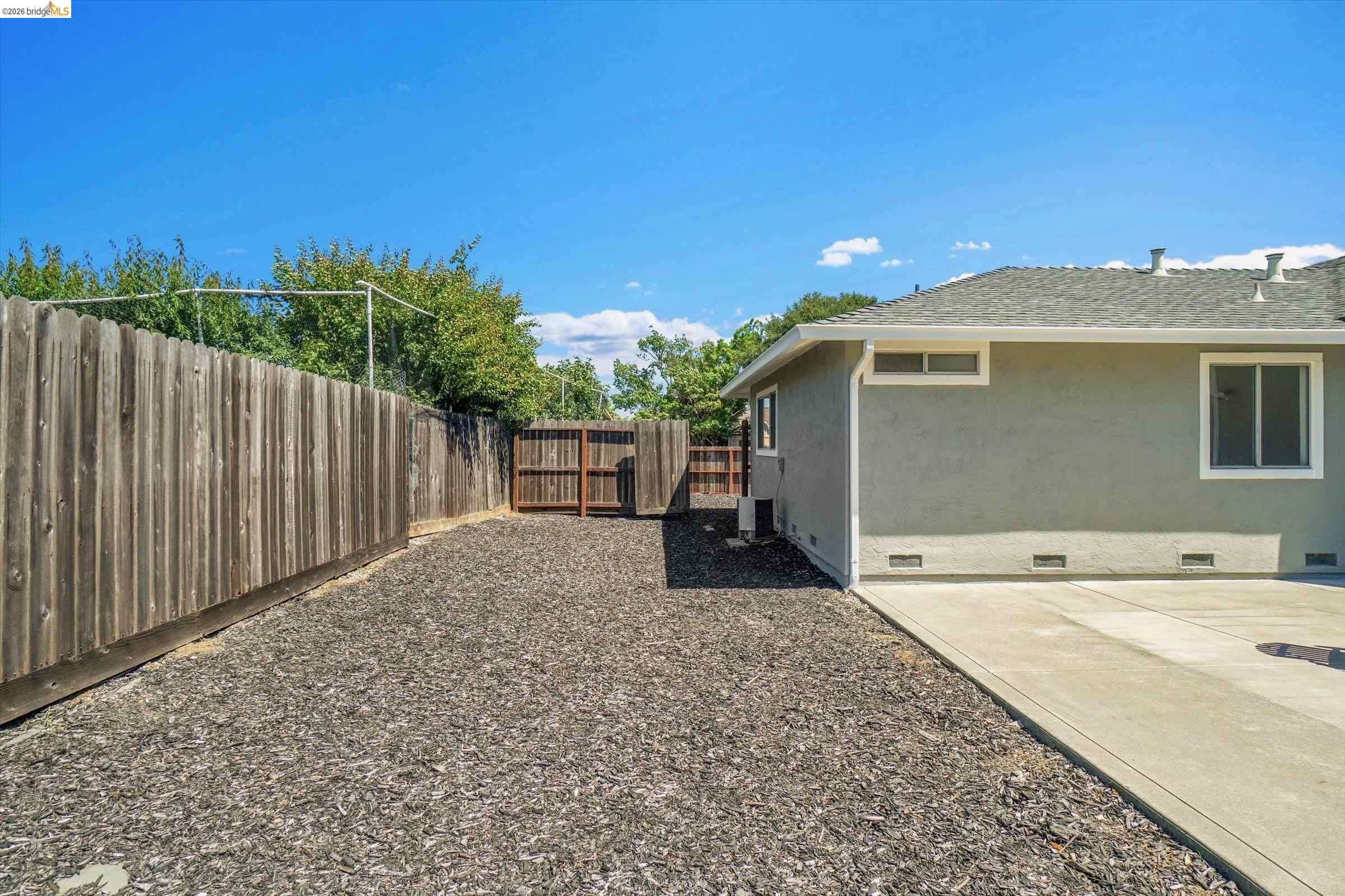 4900 Fairmont Ct