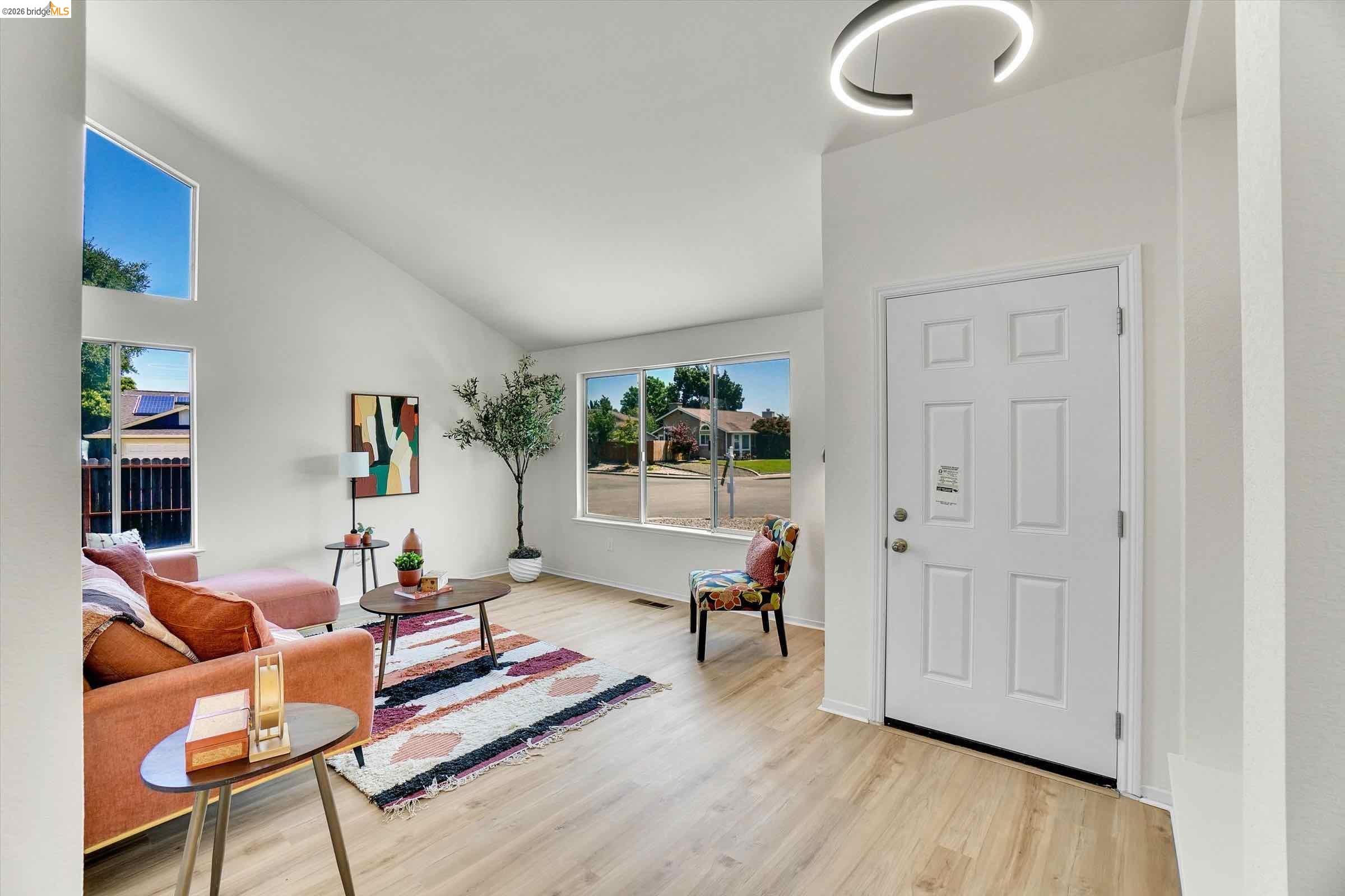 4900 Fairmont Ct