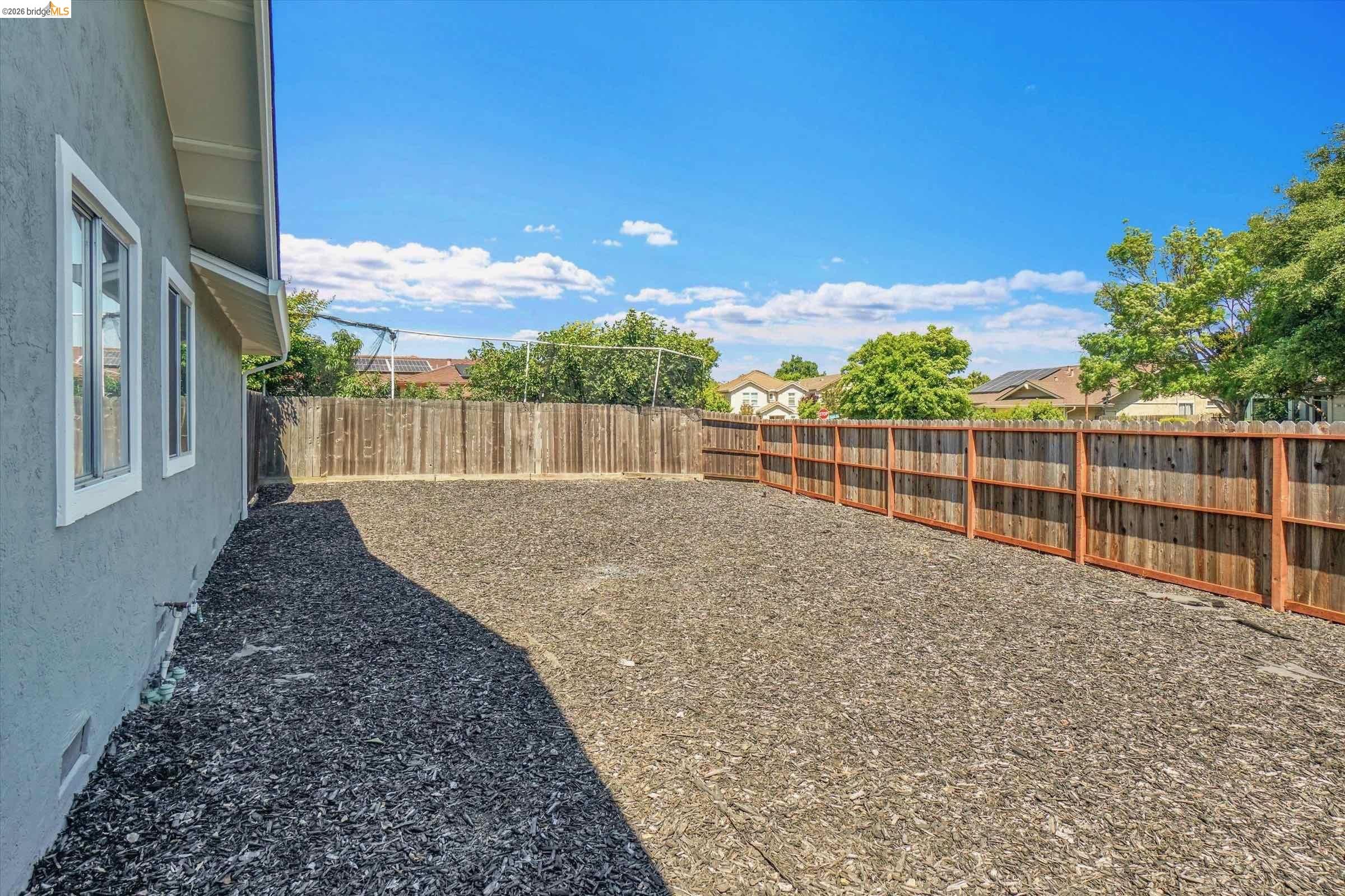 4900 Fairmont Ct