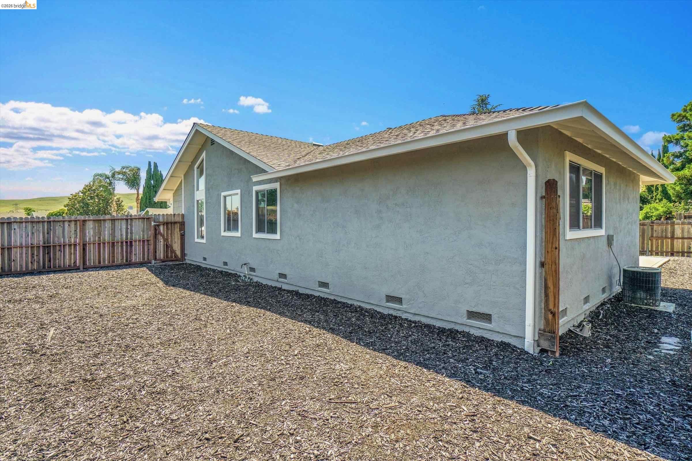 4900 Fairmont Ct