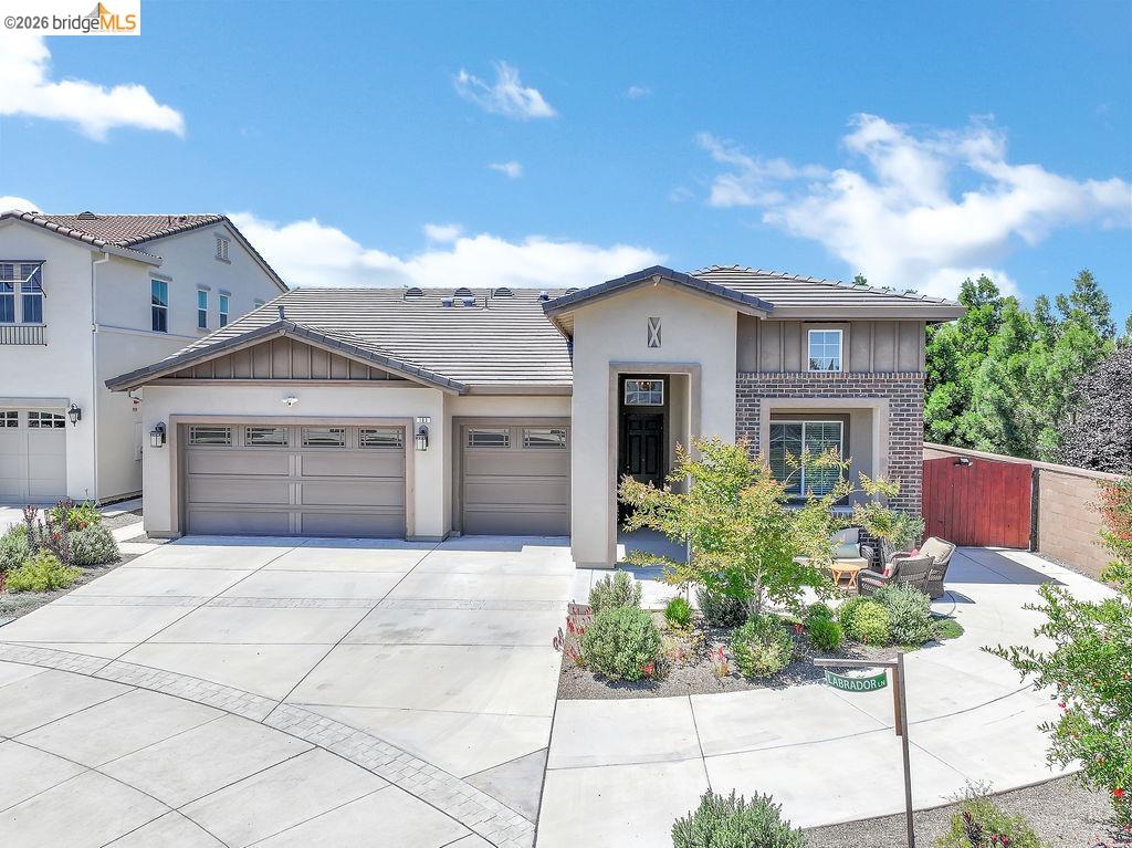 183 Avery Ct