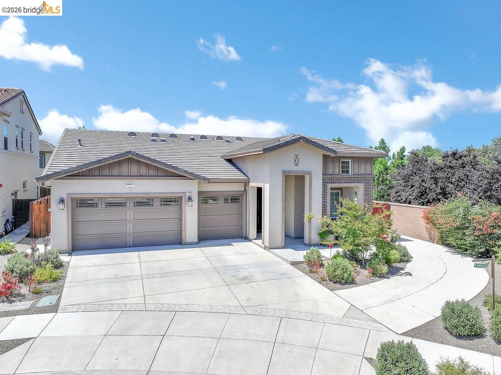 183 Avery Ct