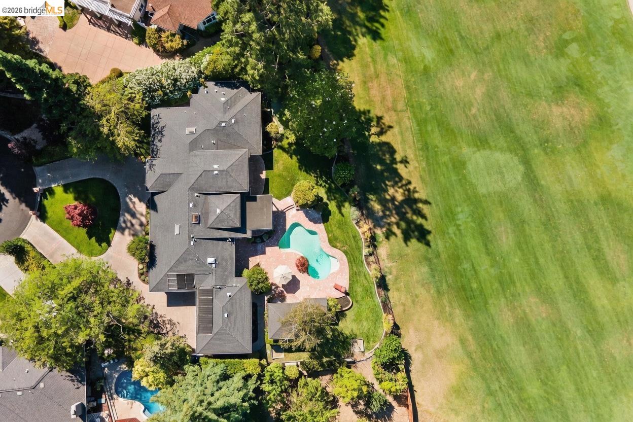 44 Squire Ct