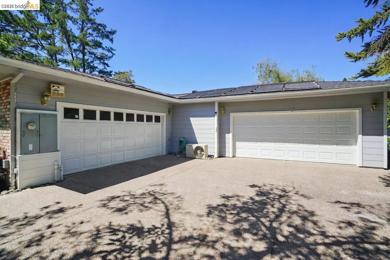 44 Squire Ct