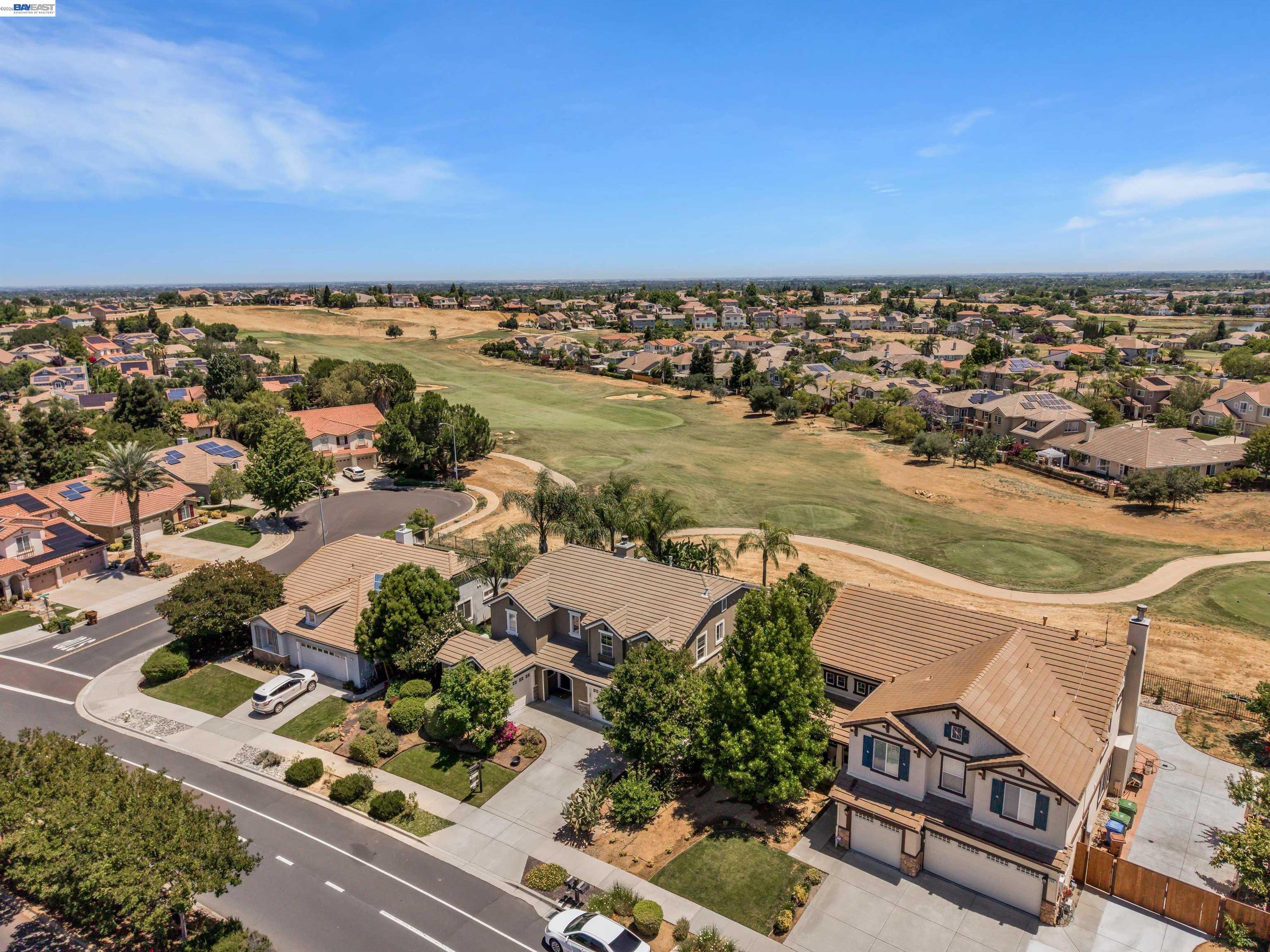 281 W Country Club Dr