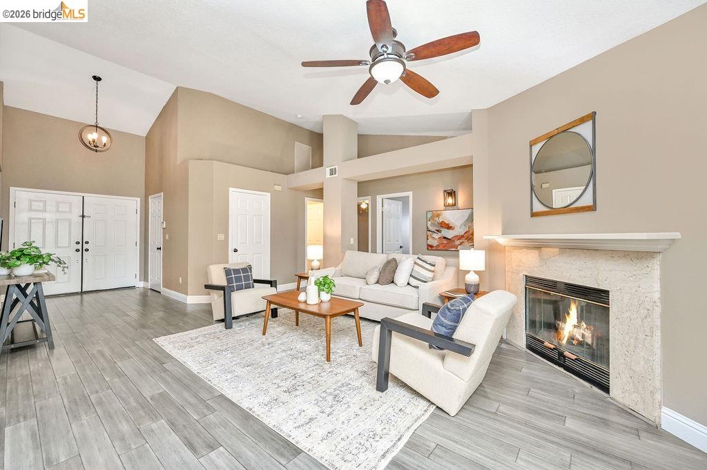 733 Sienna Ln